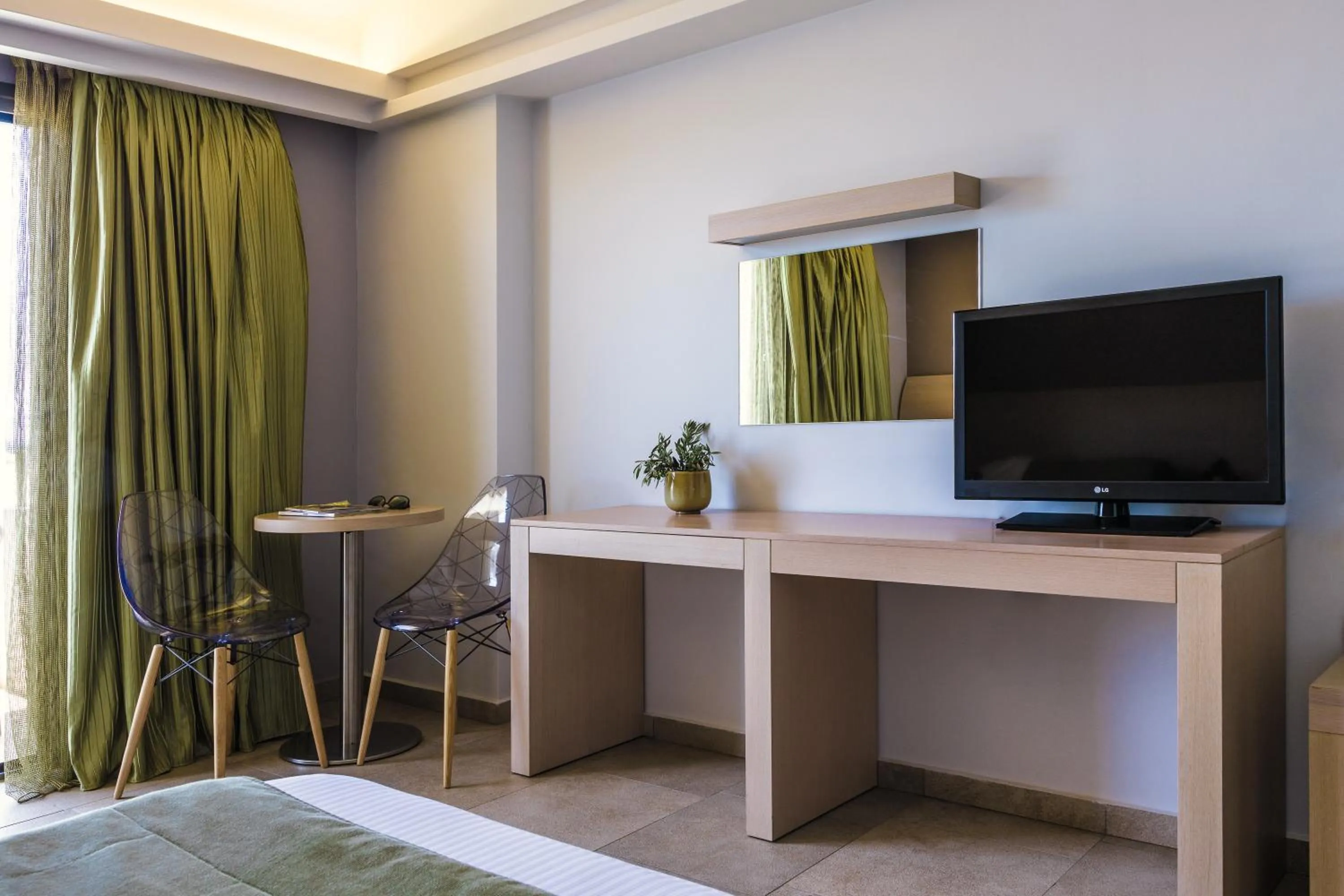 TV and multimedia in Alas Resort & Spa