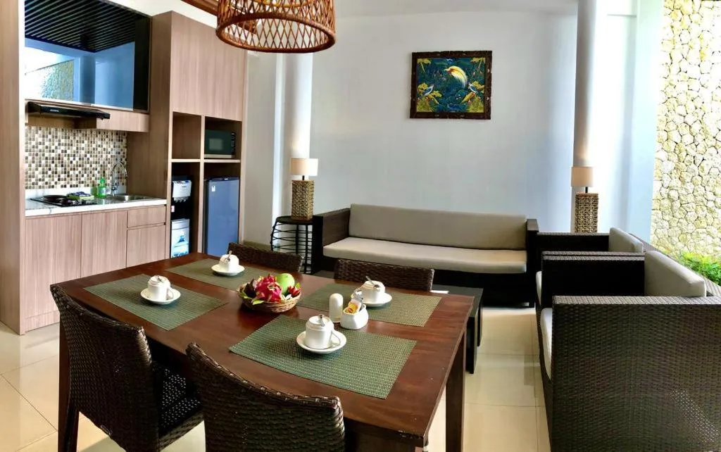 Dining area in Ola Villas at Uluwatu Pecatu