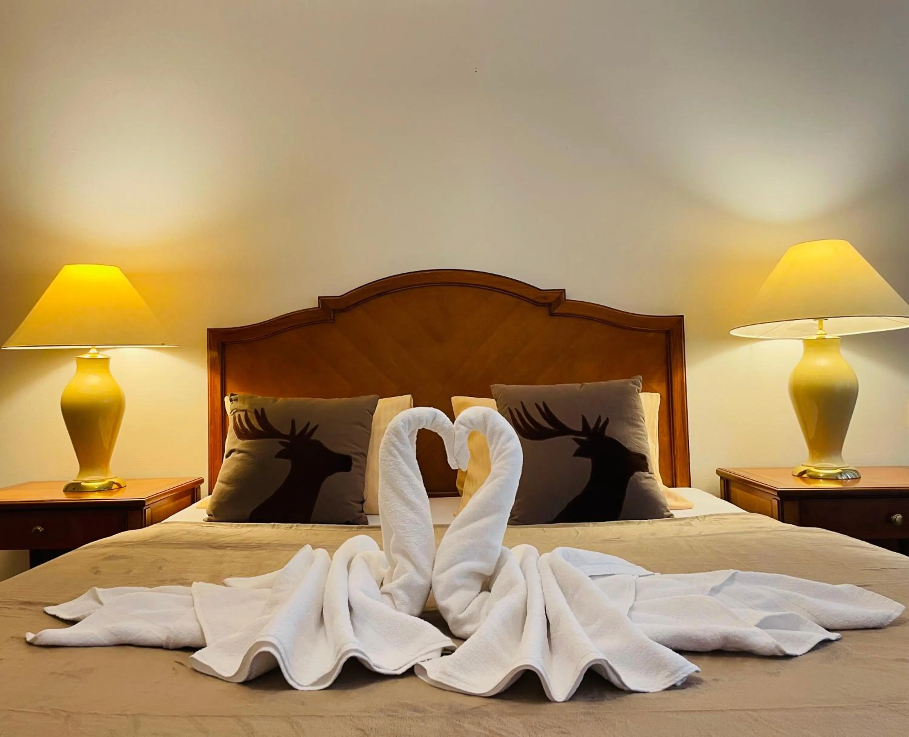 Decorative detail, Bed in Hotel Majovey