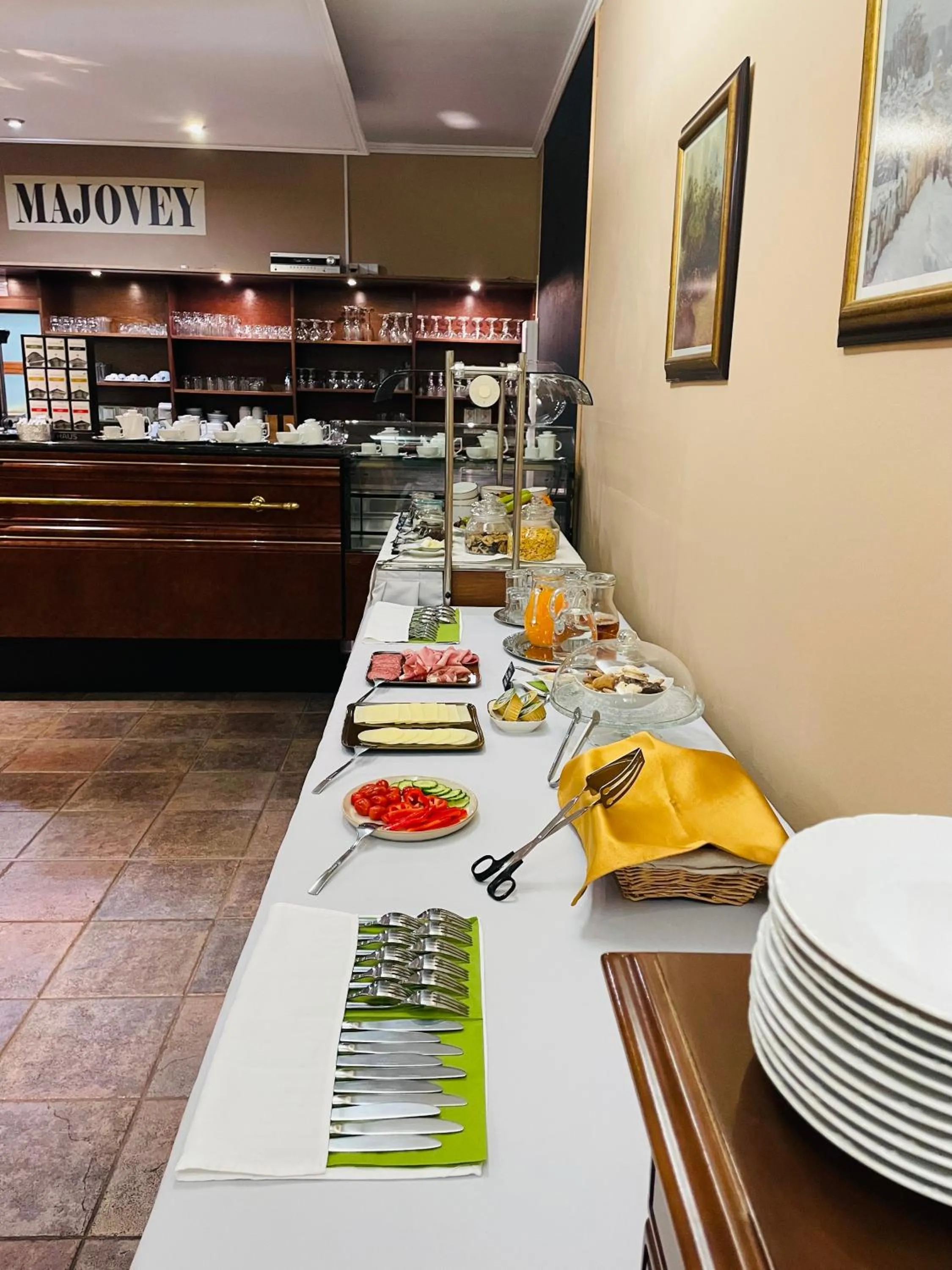 Breakfast in Hotel Majovey