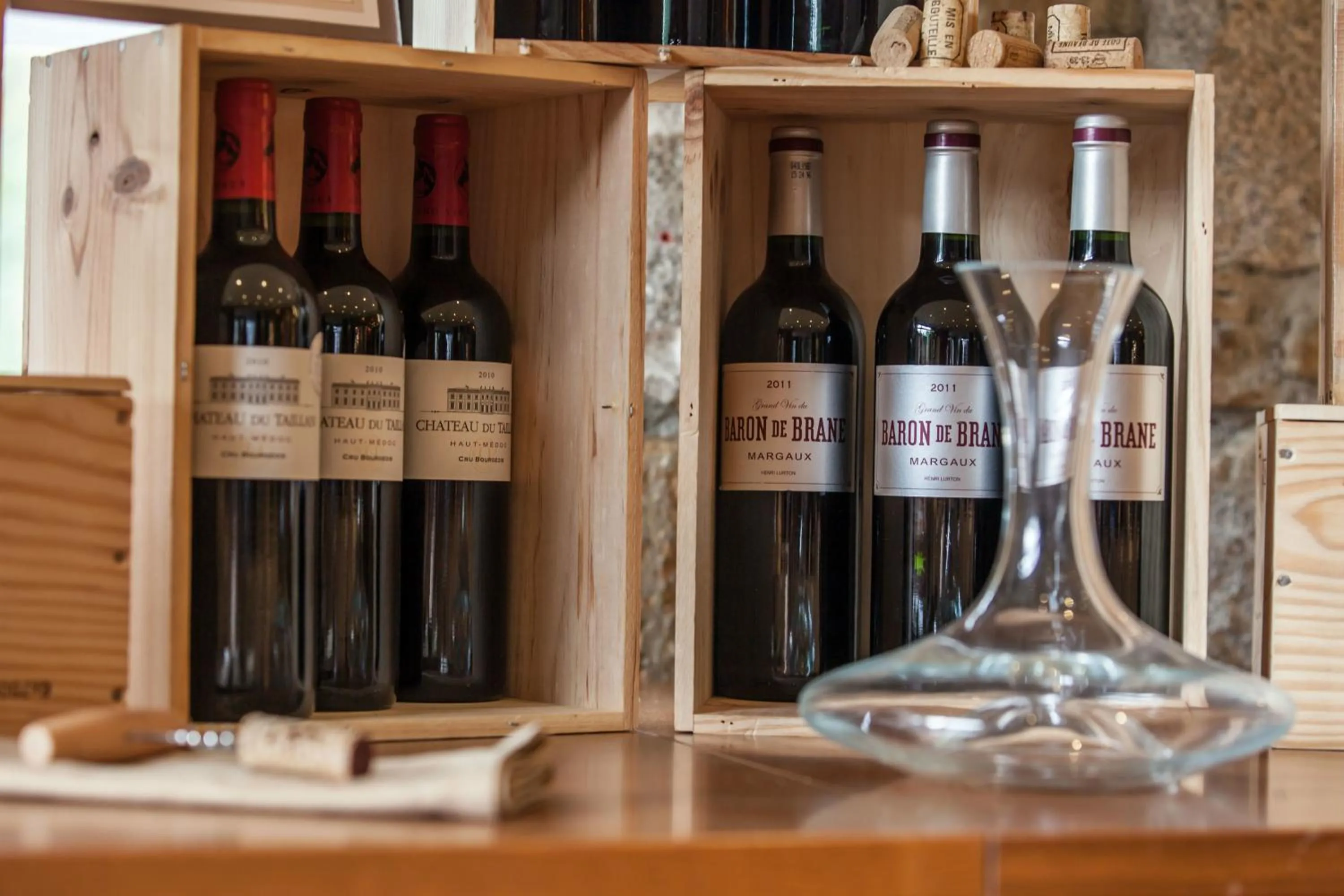 Alcoholic drinks in Mercure Saint-Lary