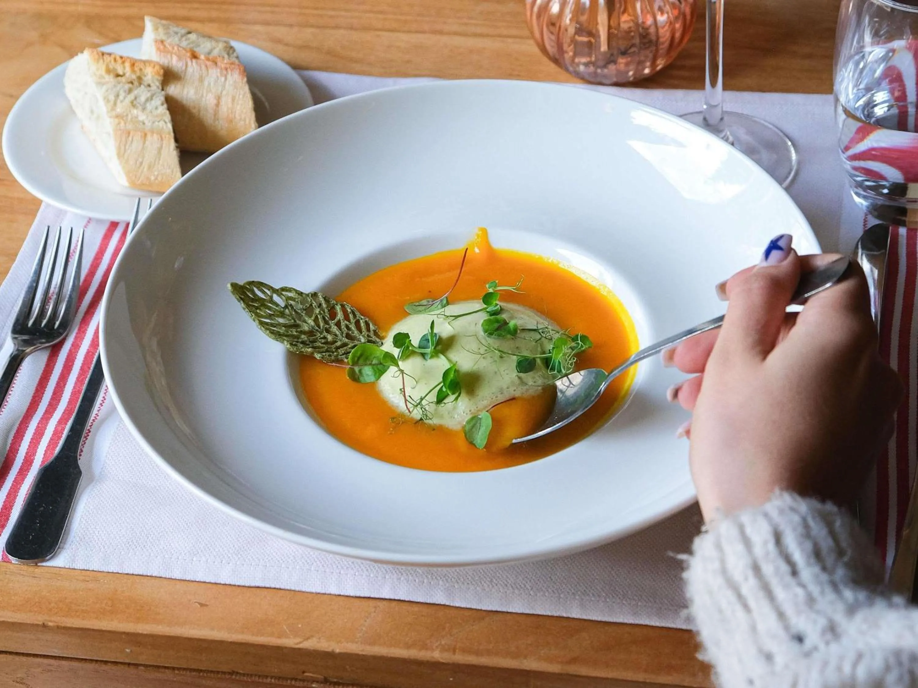 Restaurant/places to eat in Mercure Saint-Lary