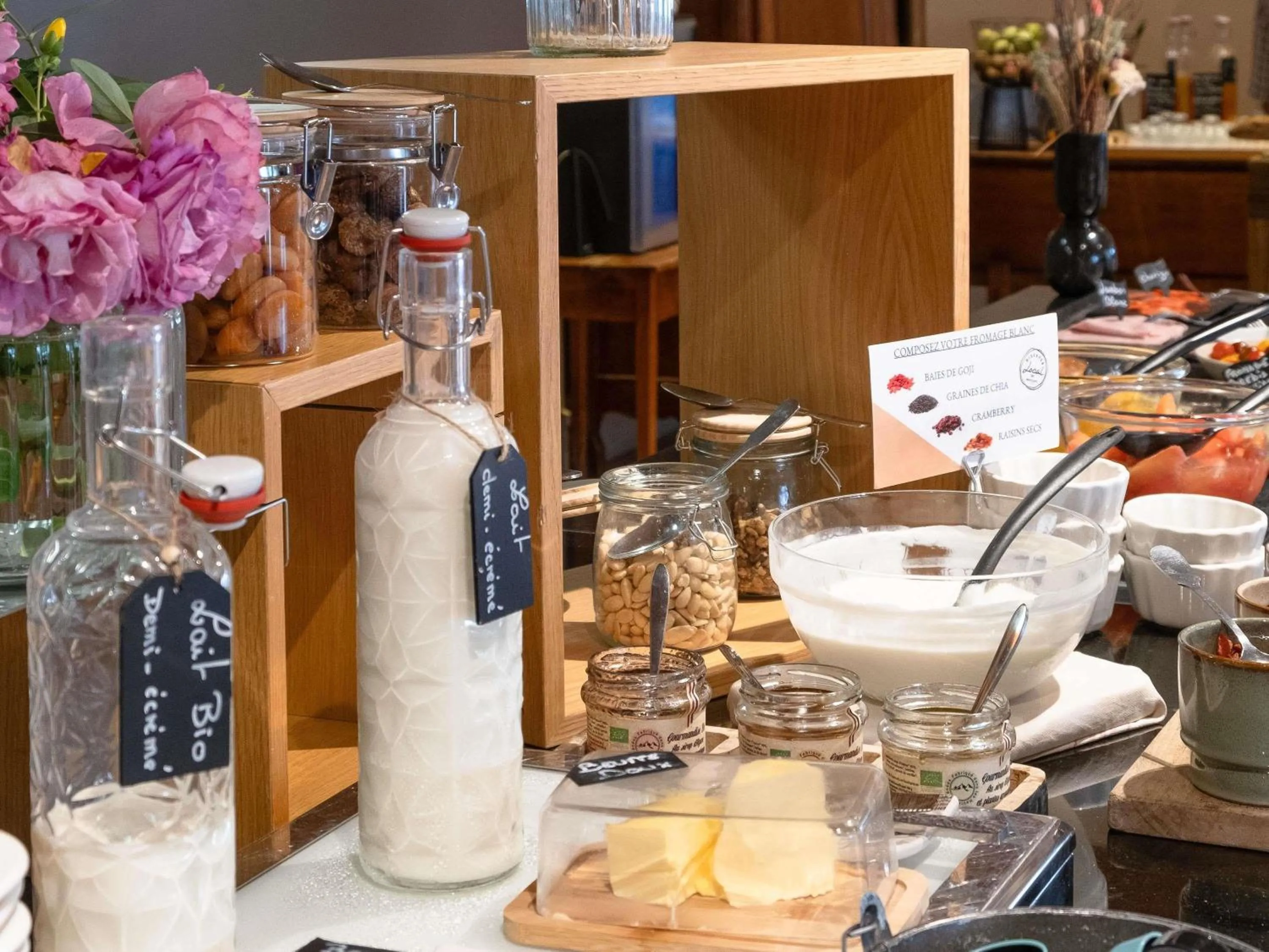 Breakfast in Mercure Saint-Lary