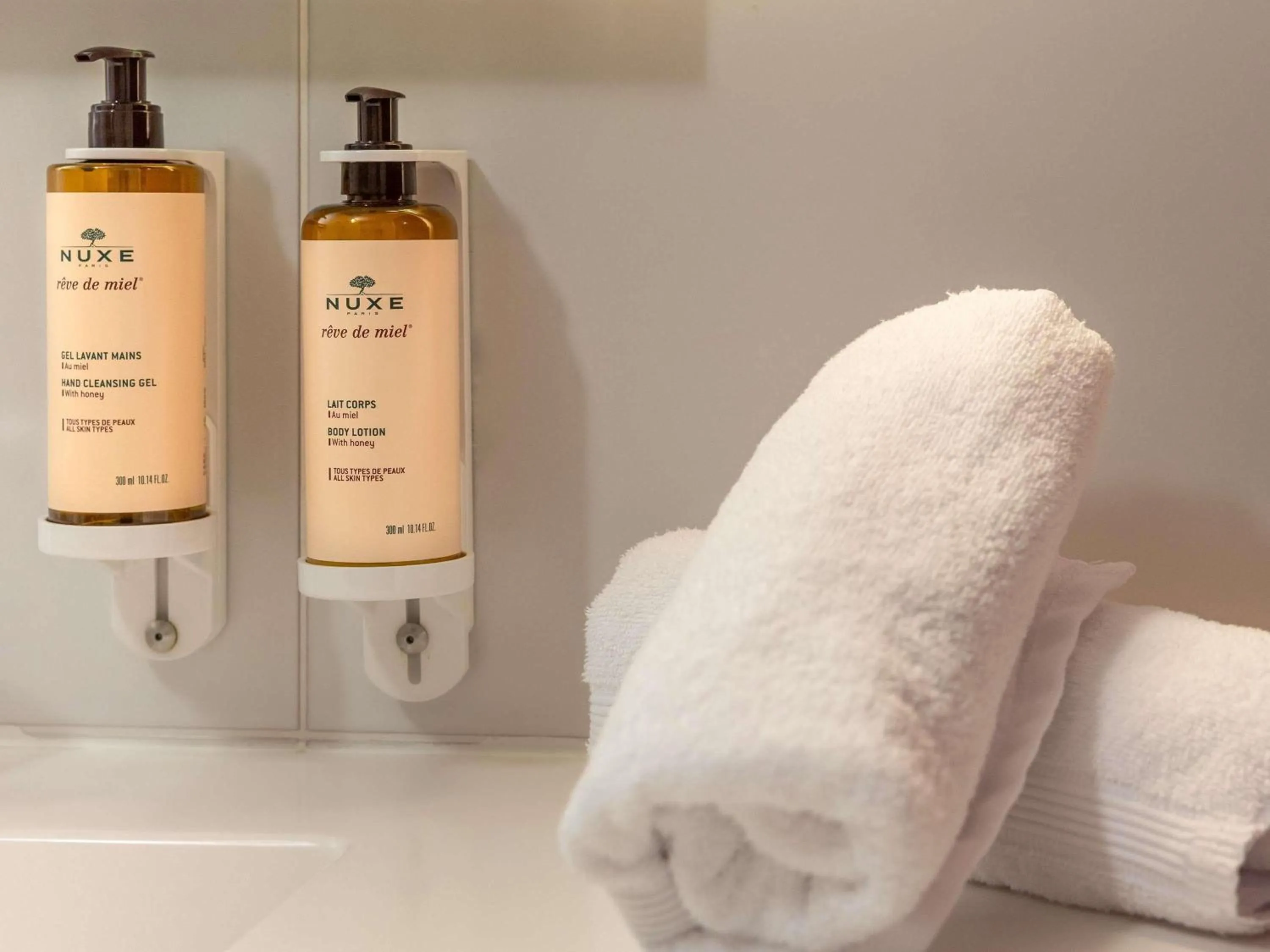 Bedroom in Mercure Saint-Lary