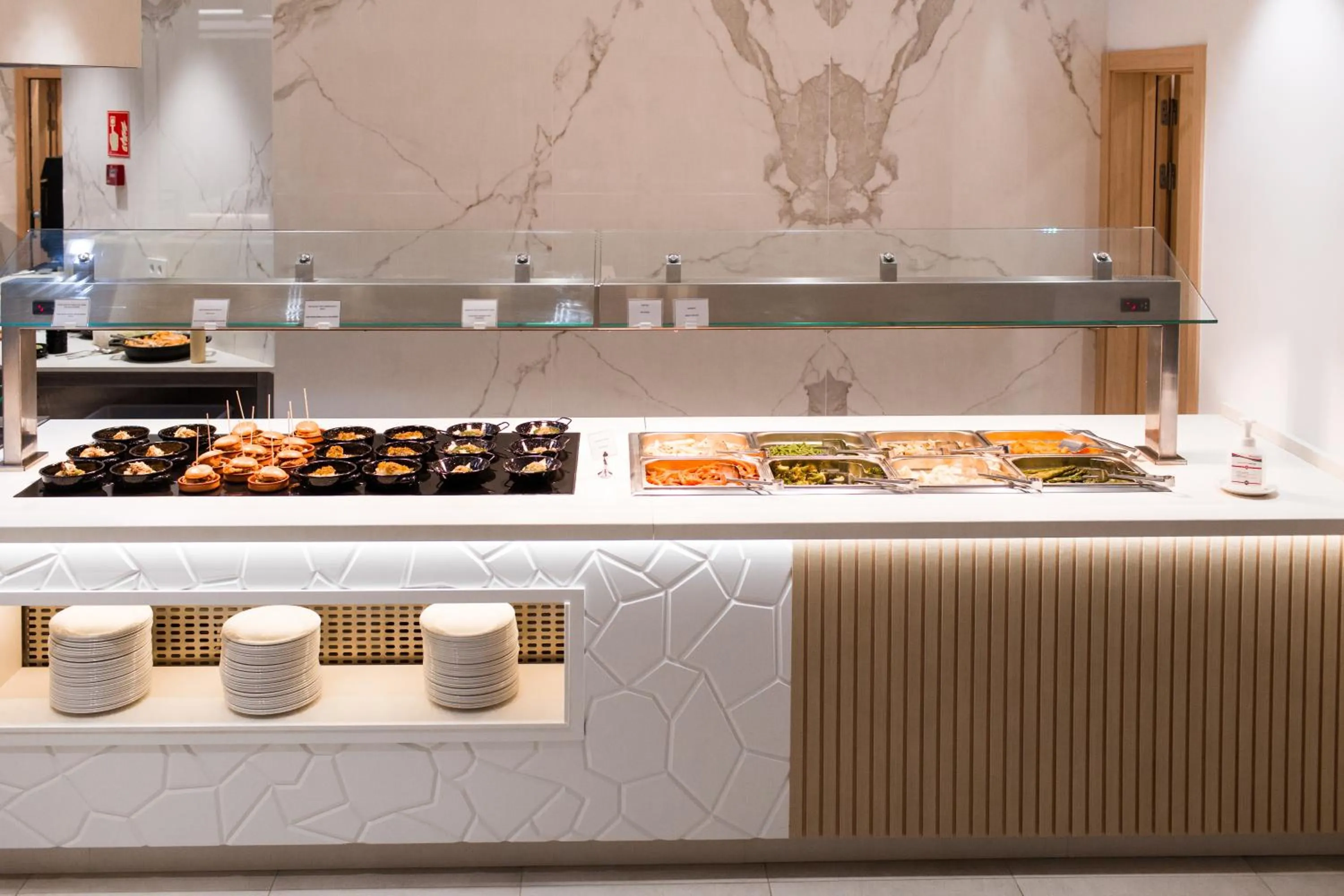 Restaurant/places to eat in Gran Sagitario