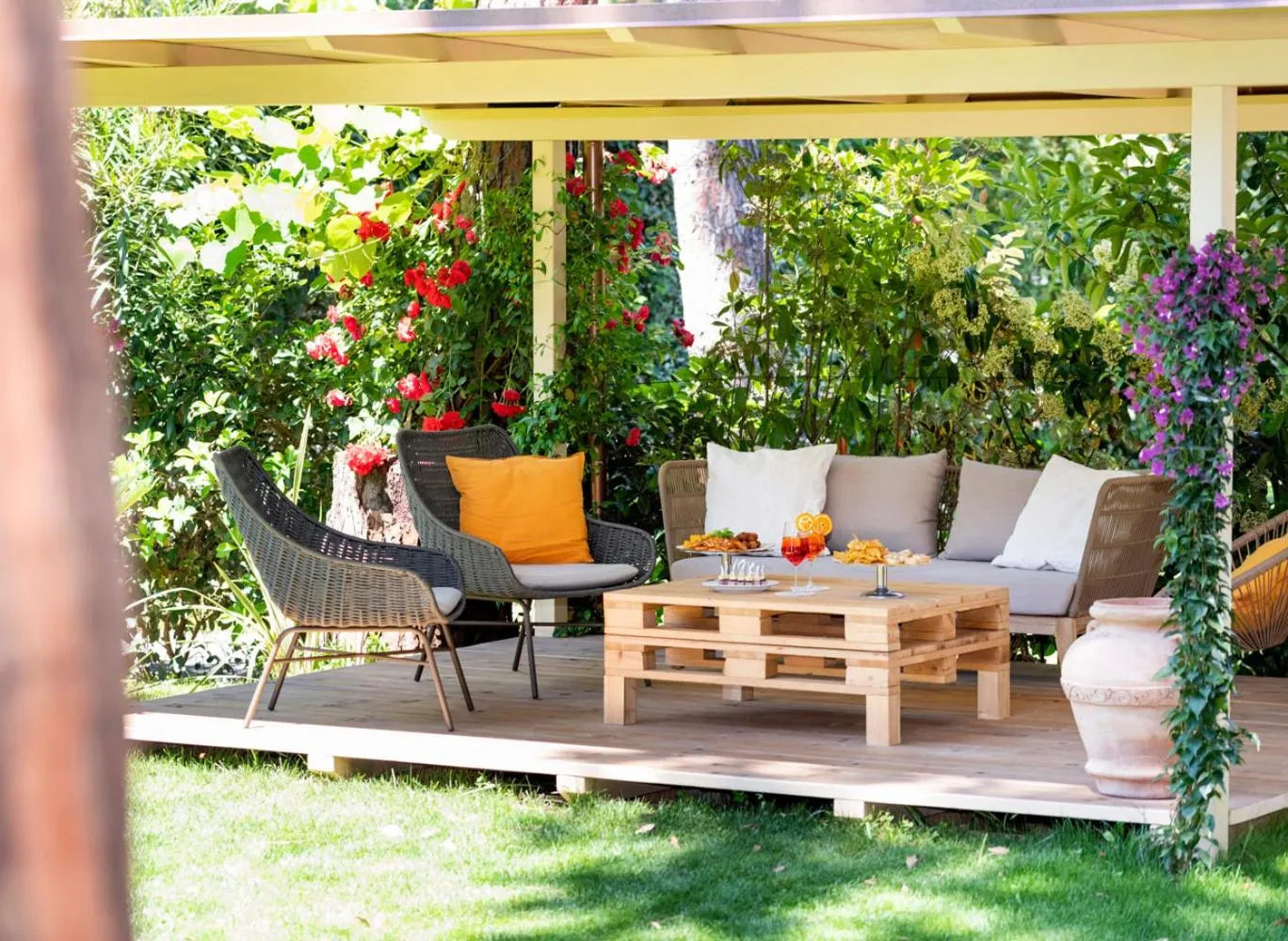 Garden in Hotel Andreaneri