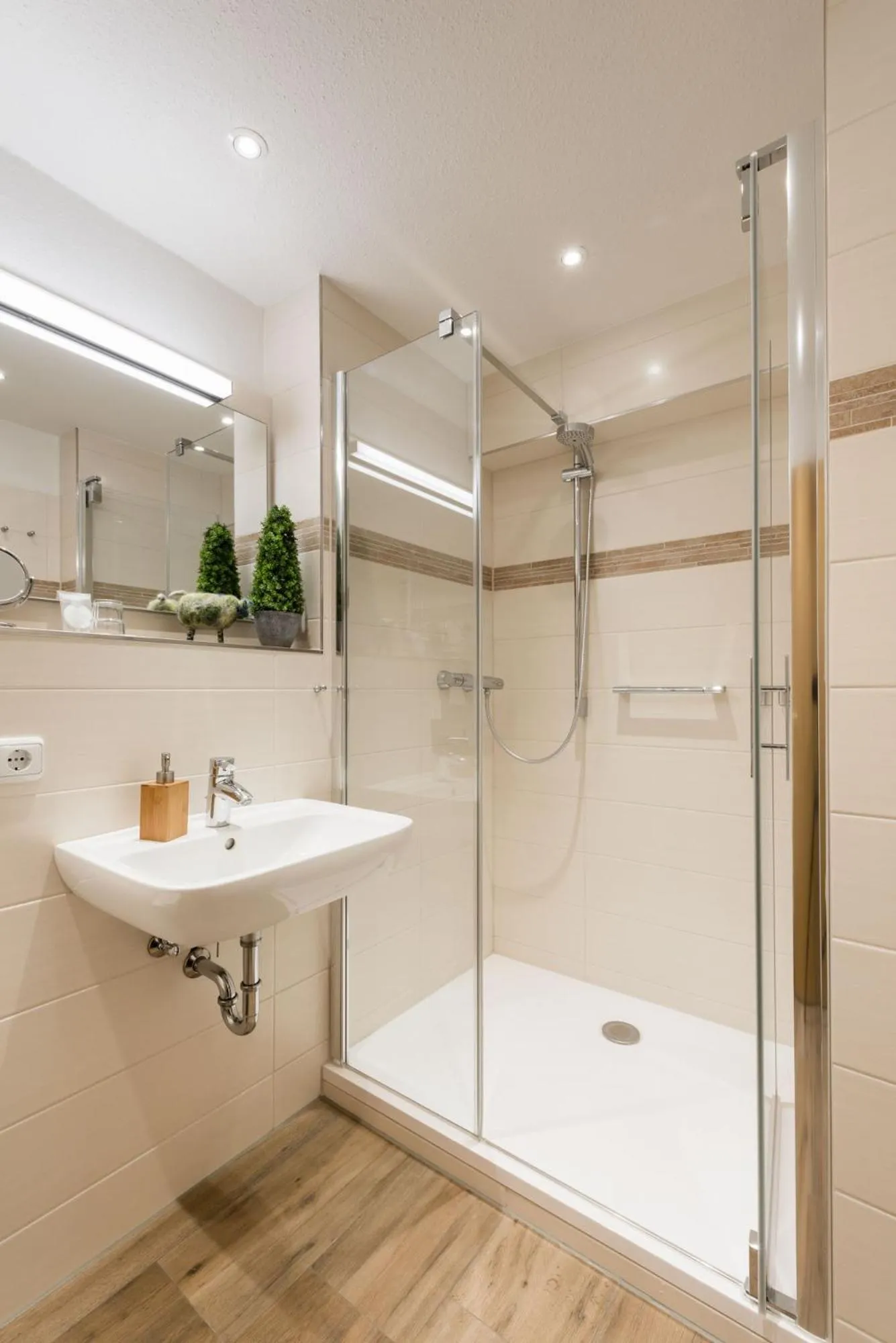 Bathroom in Hotel Pension Fortuna