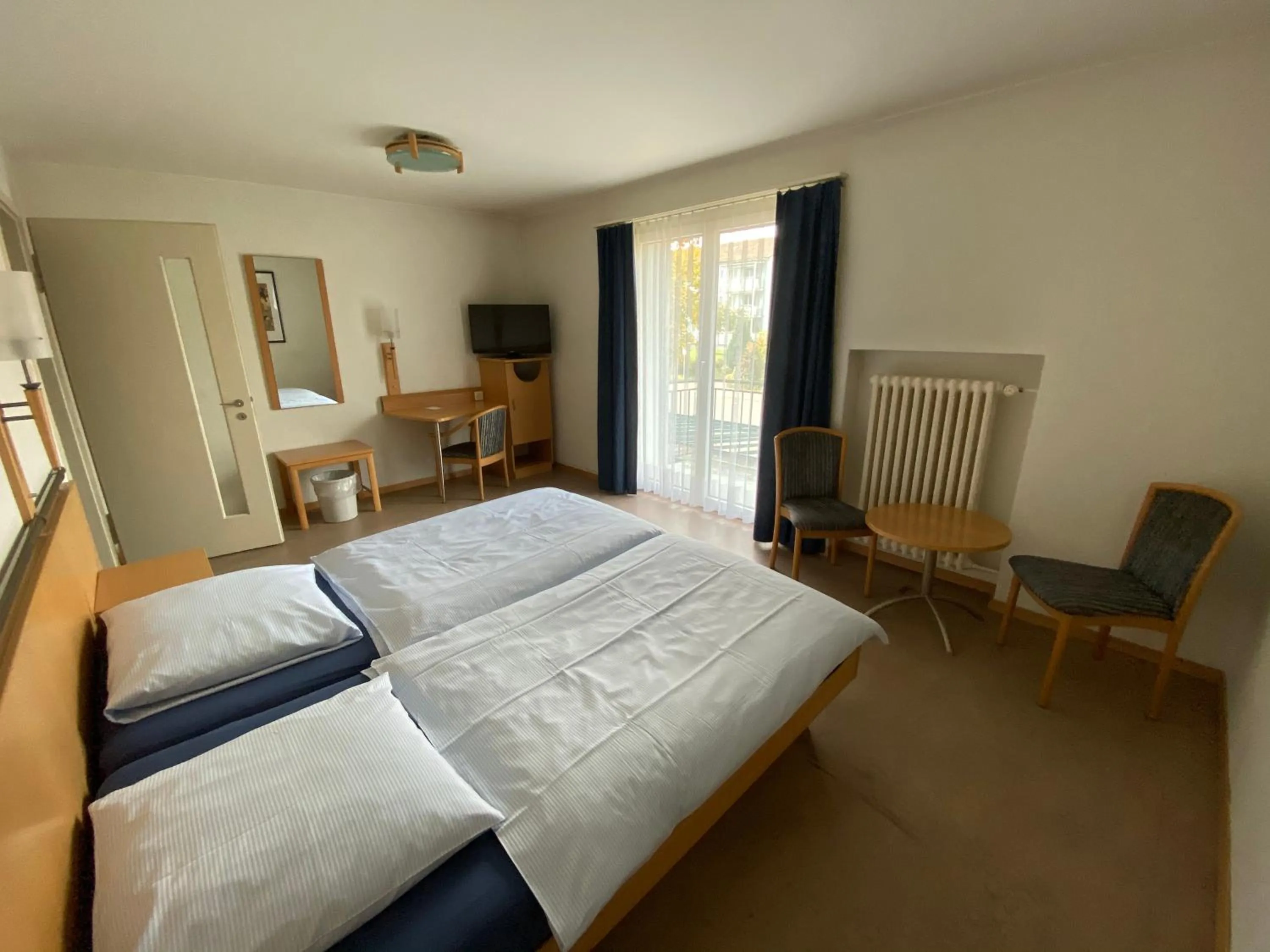 Photo of the whole room in Hotel Bramen