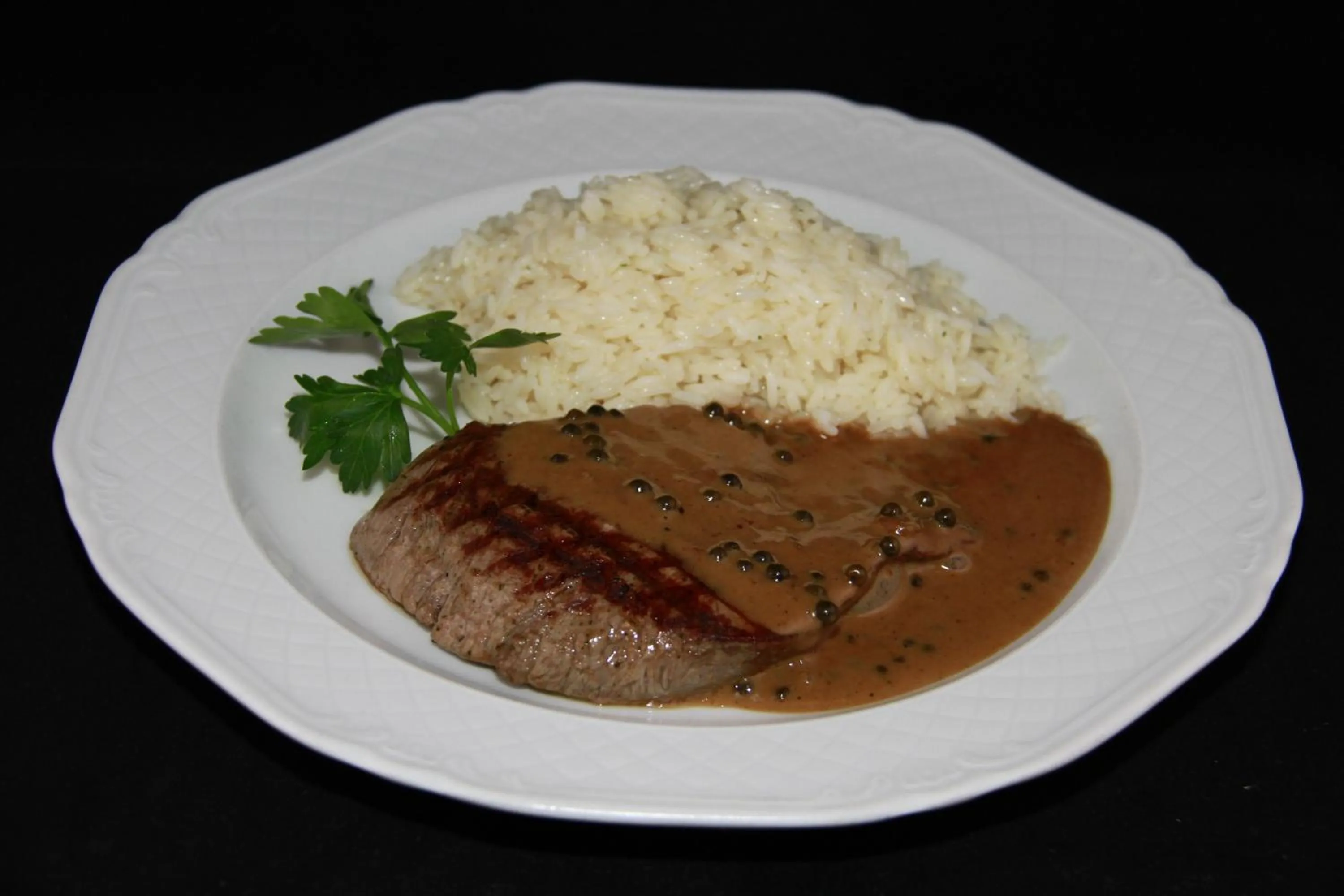 Food and drinks in Hotel Bramen