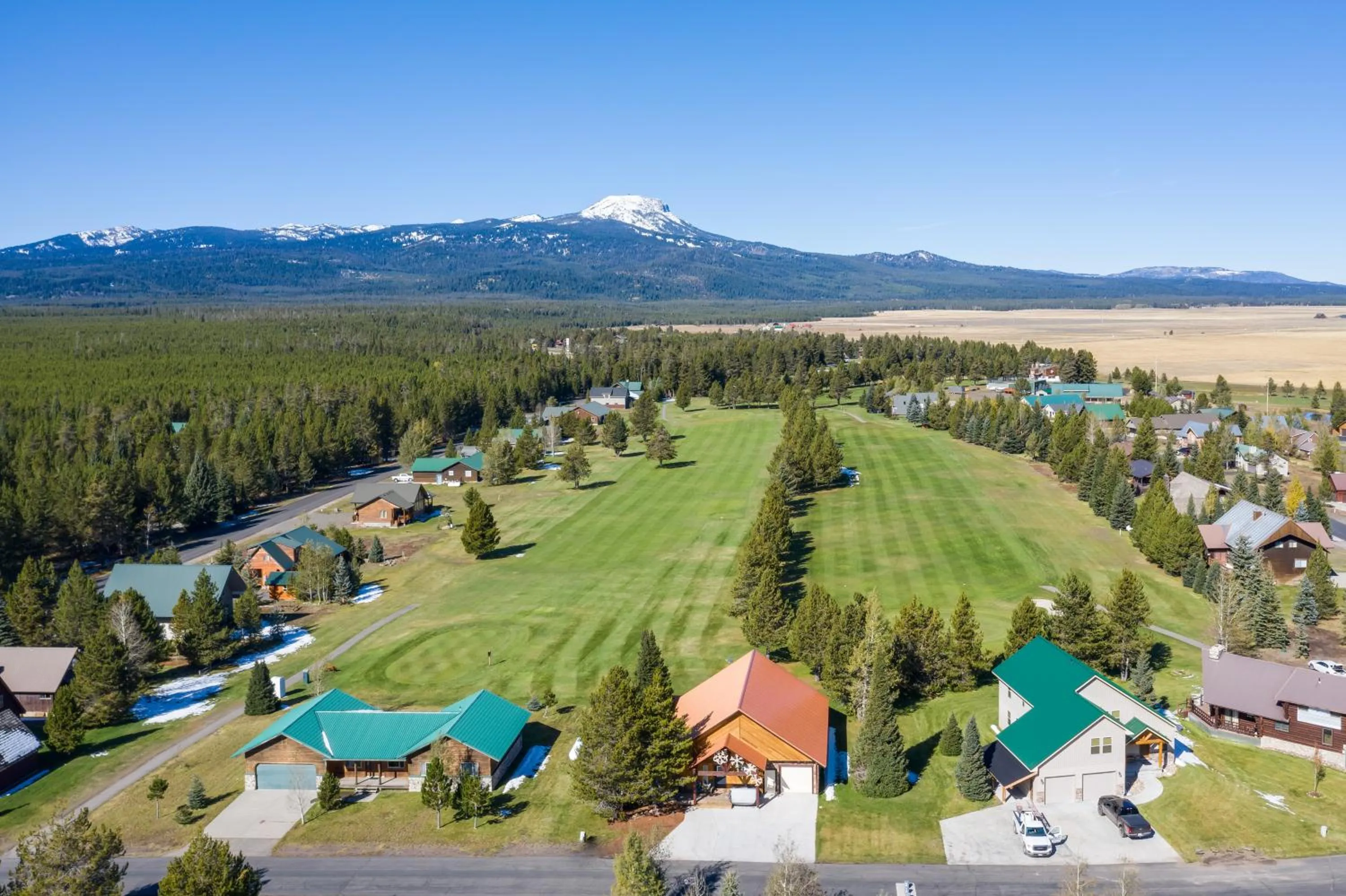 Huckleberry Hollow by KABINO Hot Tub FirePit PS2 Satellite Grill WiFi Golf Course