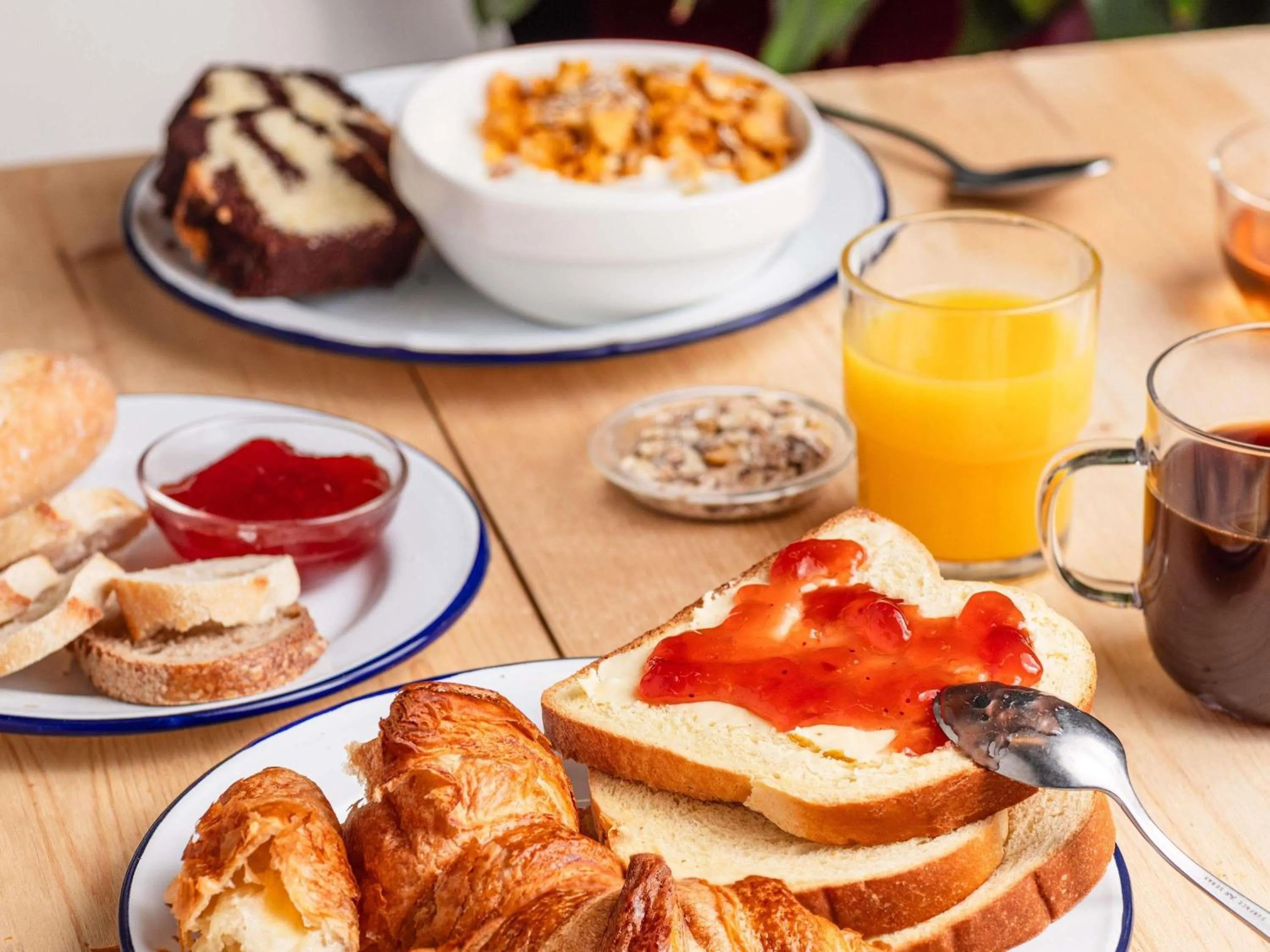 Breakfast in ibis budget Paris Porte d'Italie Ouest