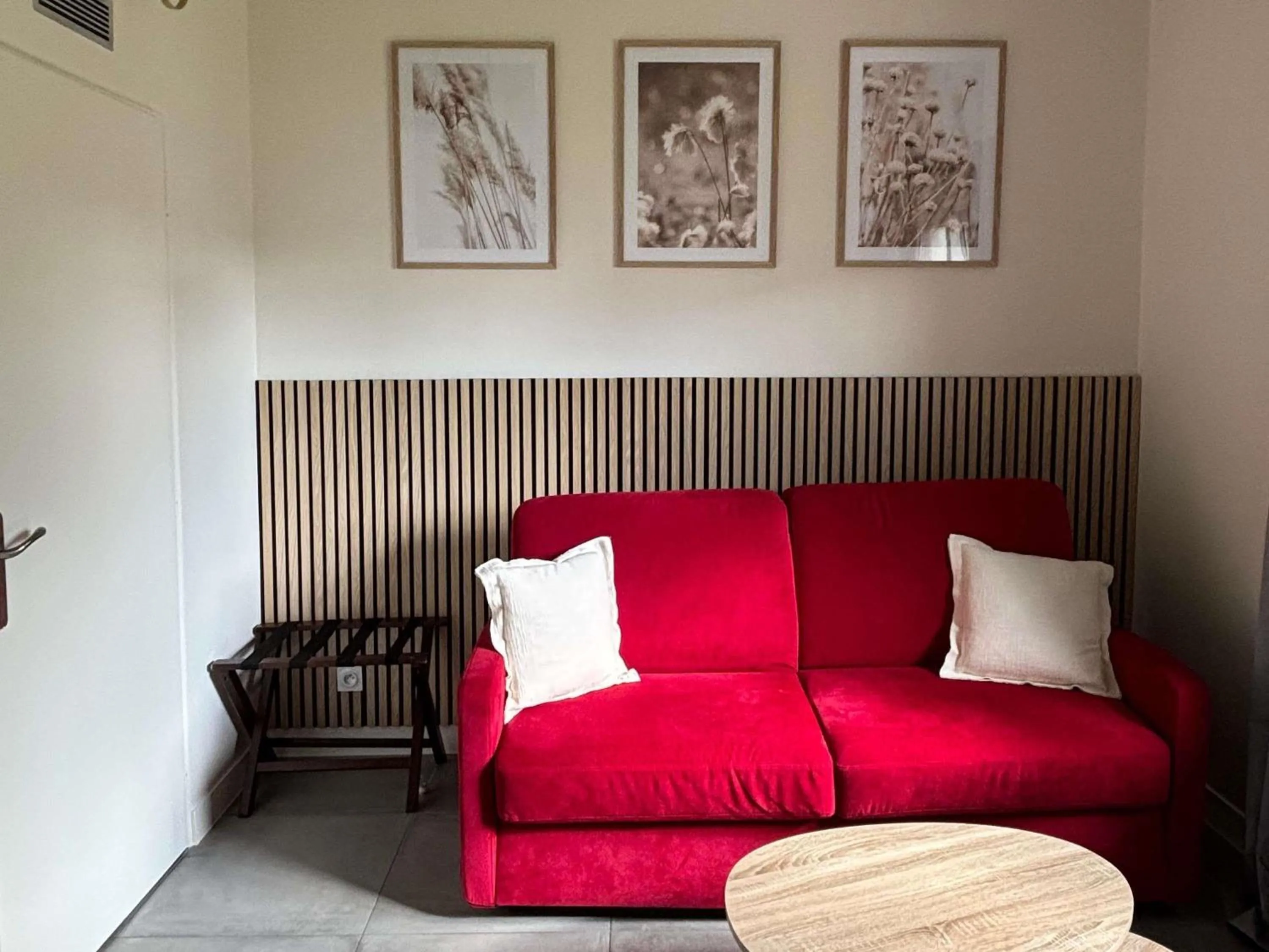 Bedroom in Mercure Lyon Est Villefontaine