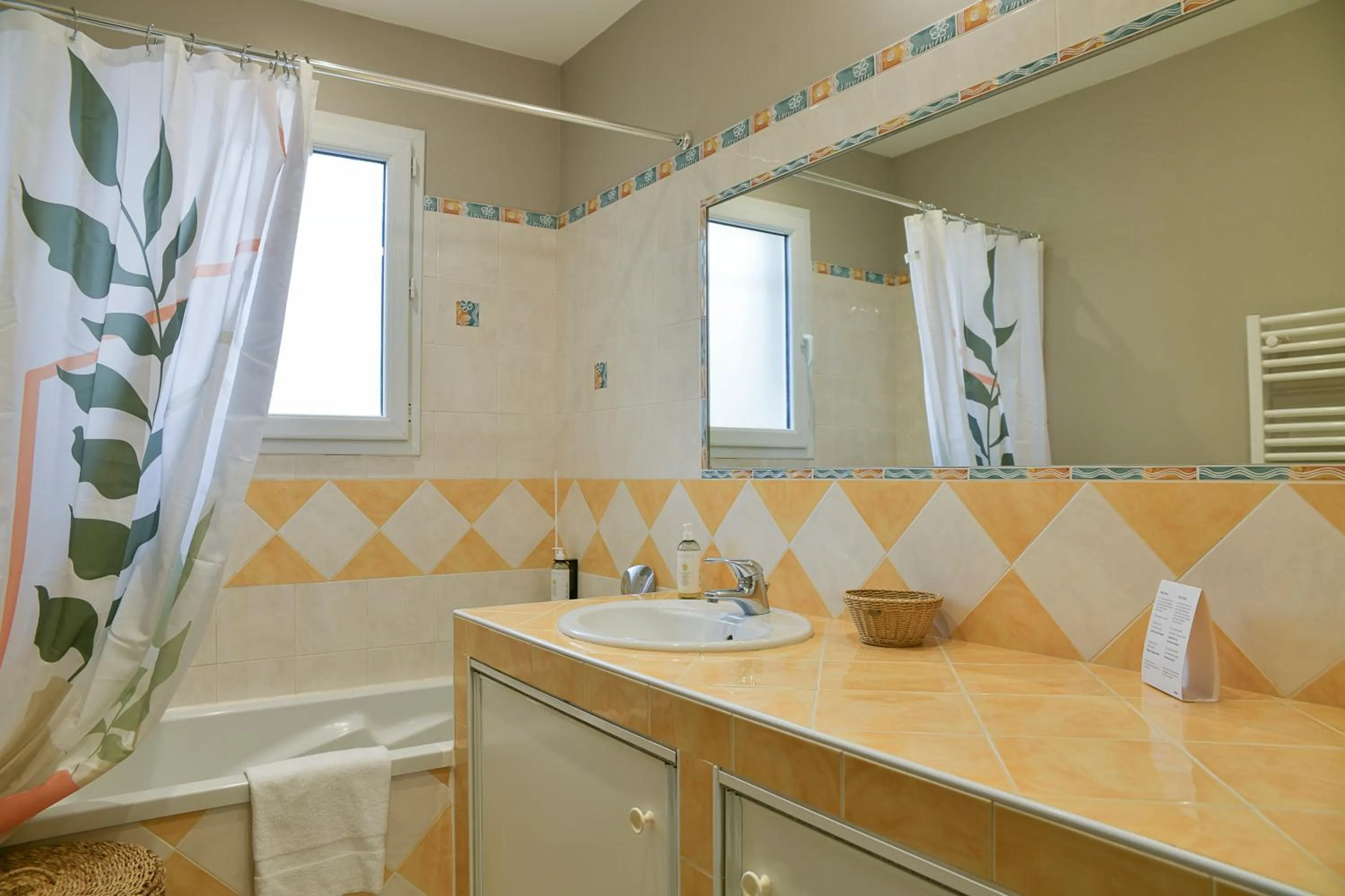 Bathroom in Les Villas du Domaine de Suzel