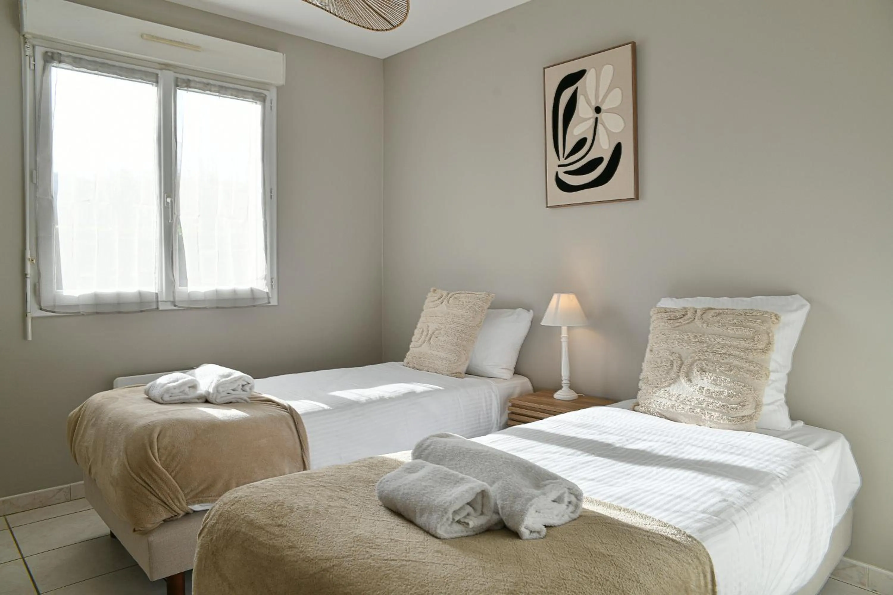 Bed in Les Villas du Domaine de Suzel