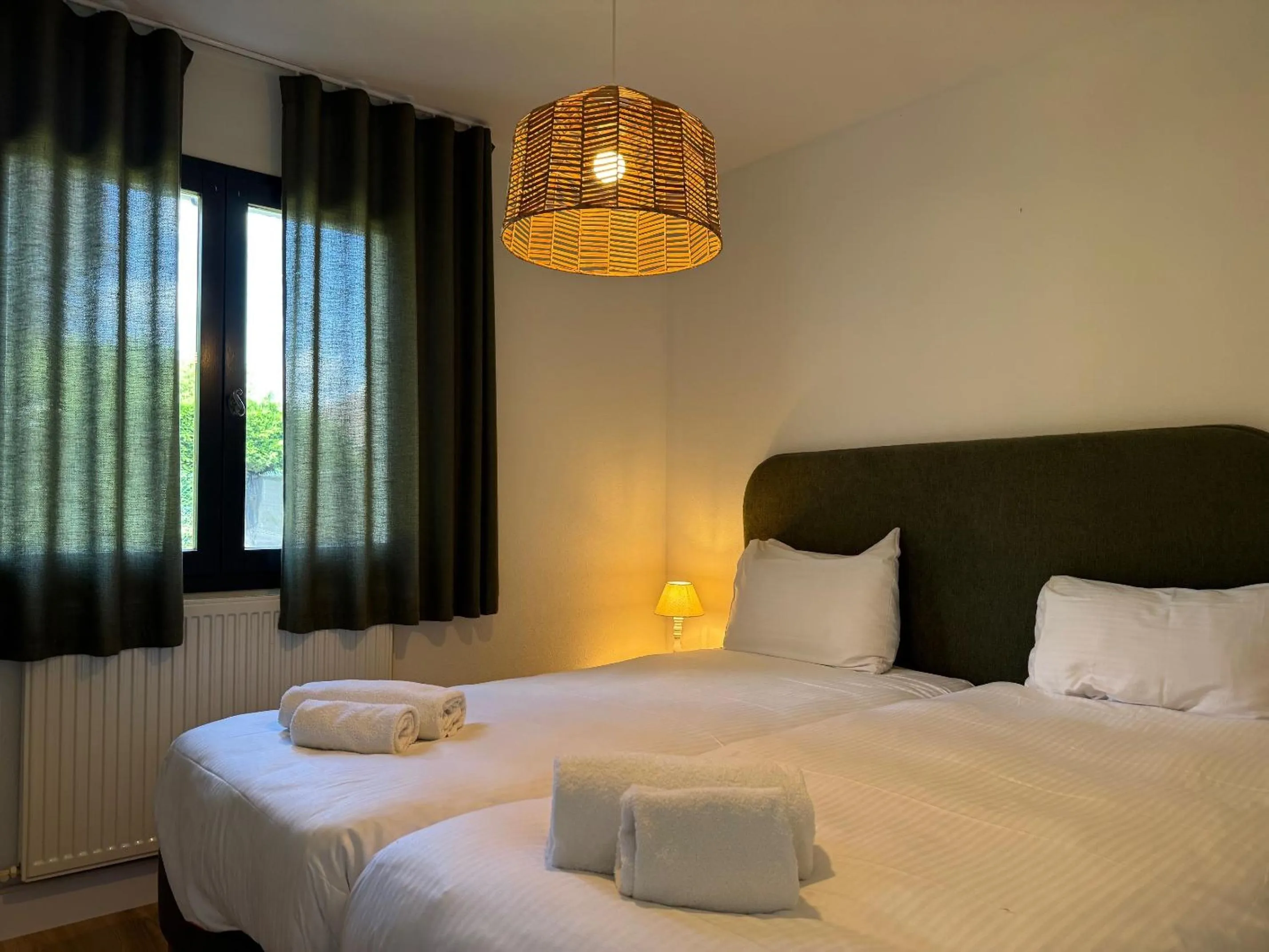 Bedroom, Bed in Les Villas du Domaine de Suzel