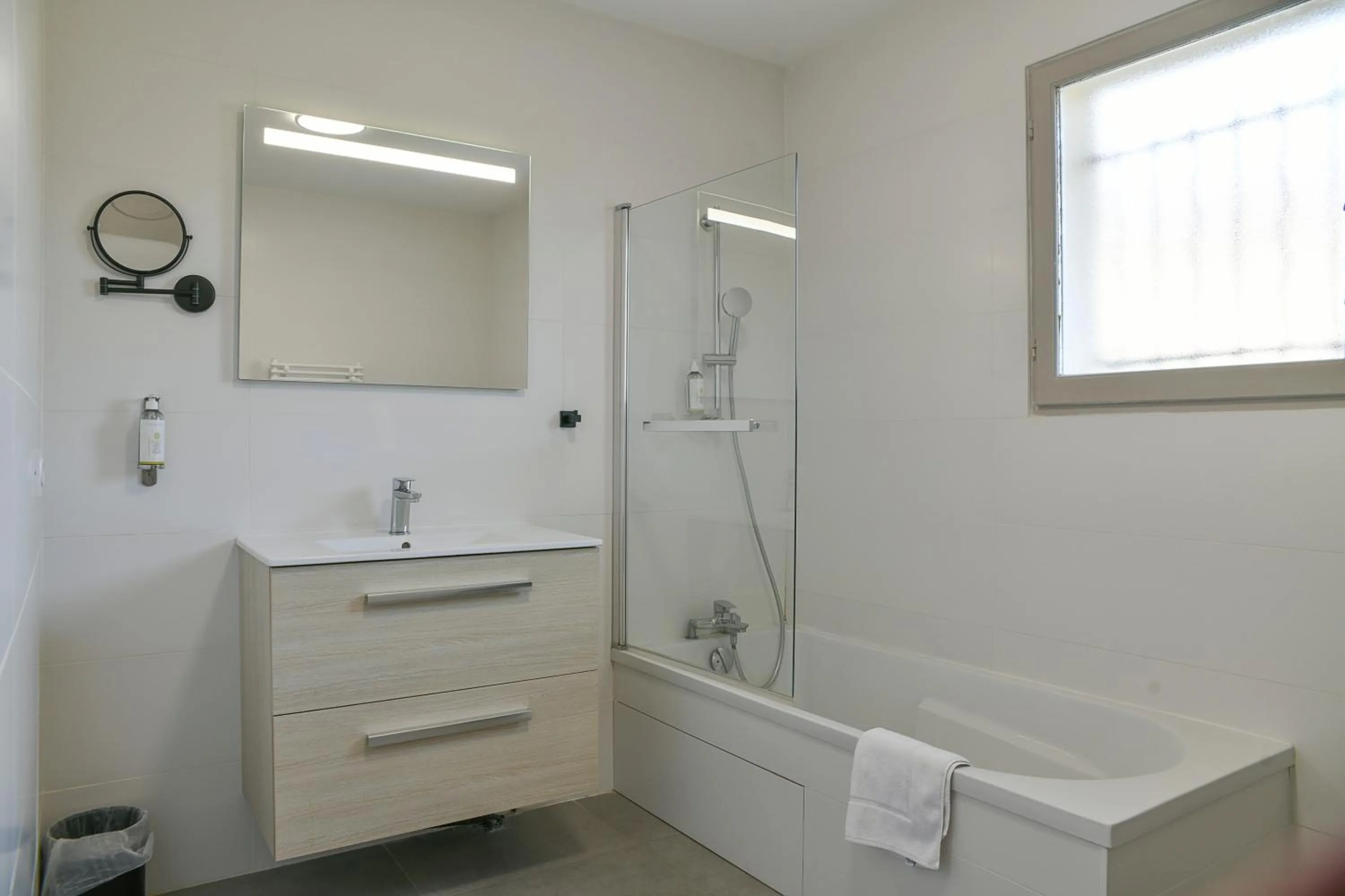 Bathroom in Les Villas du Domaine de Suzel
