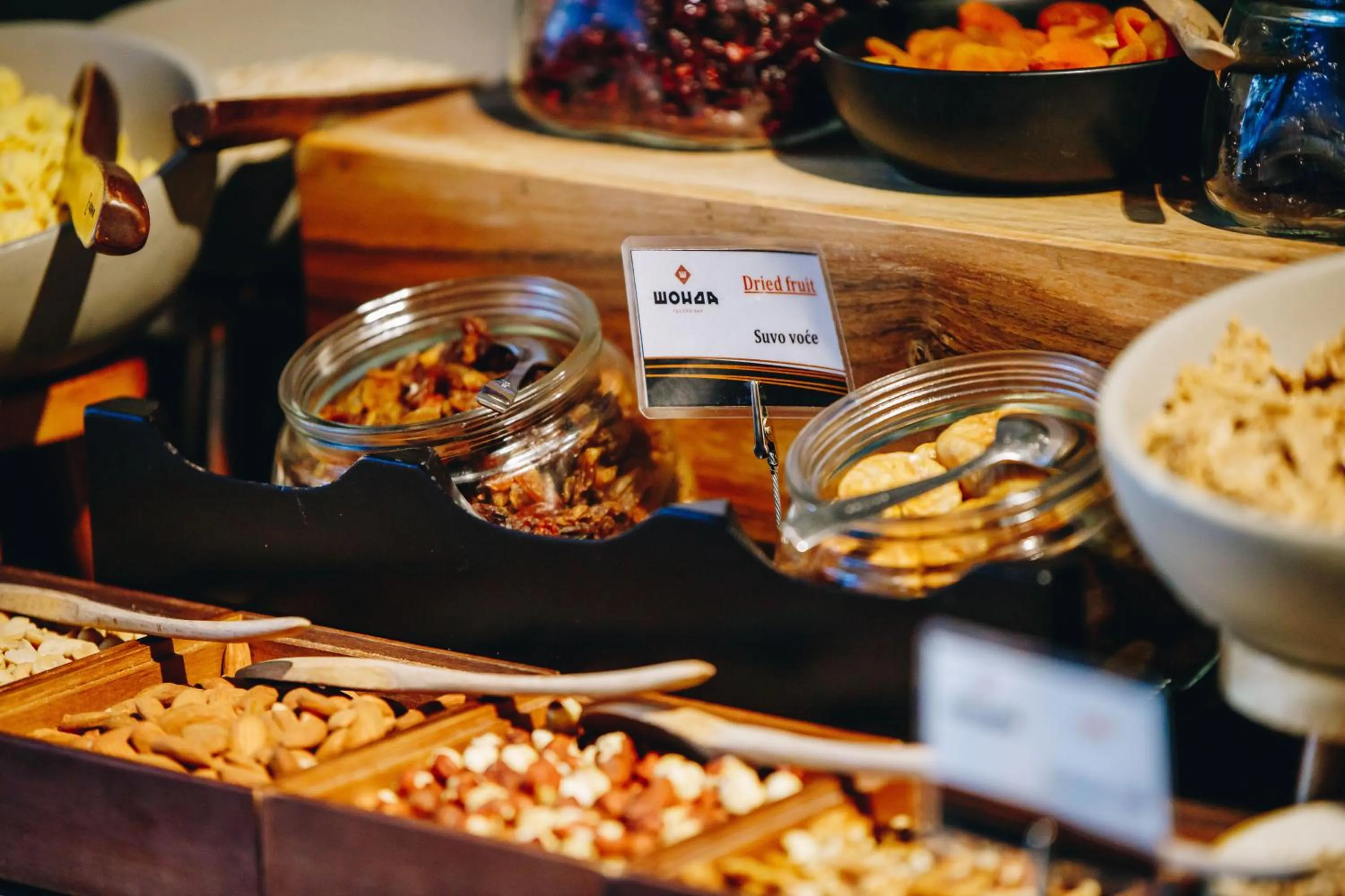 Food and drinks in Hotel Mona Plaza