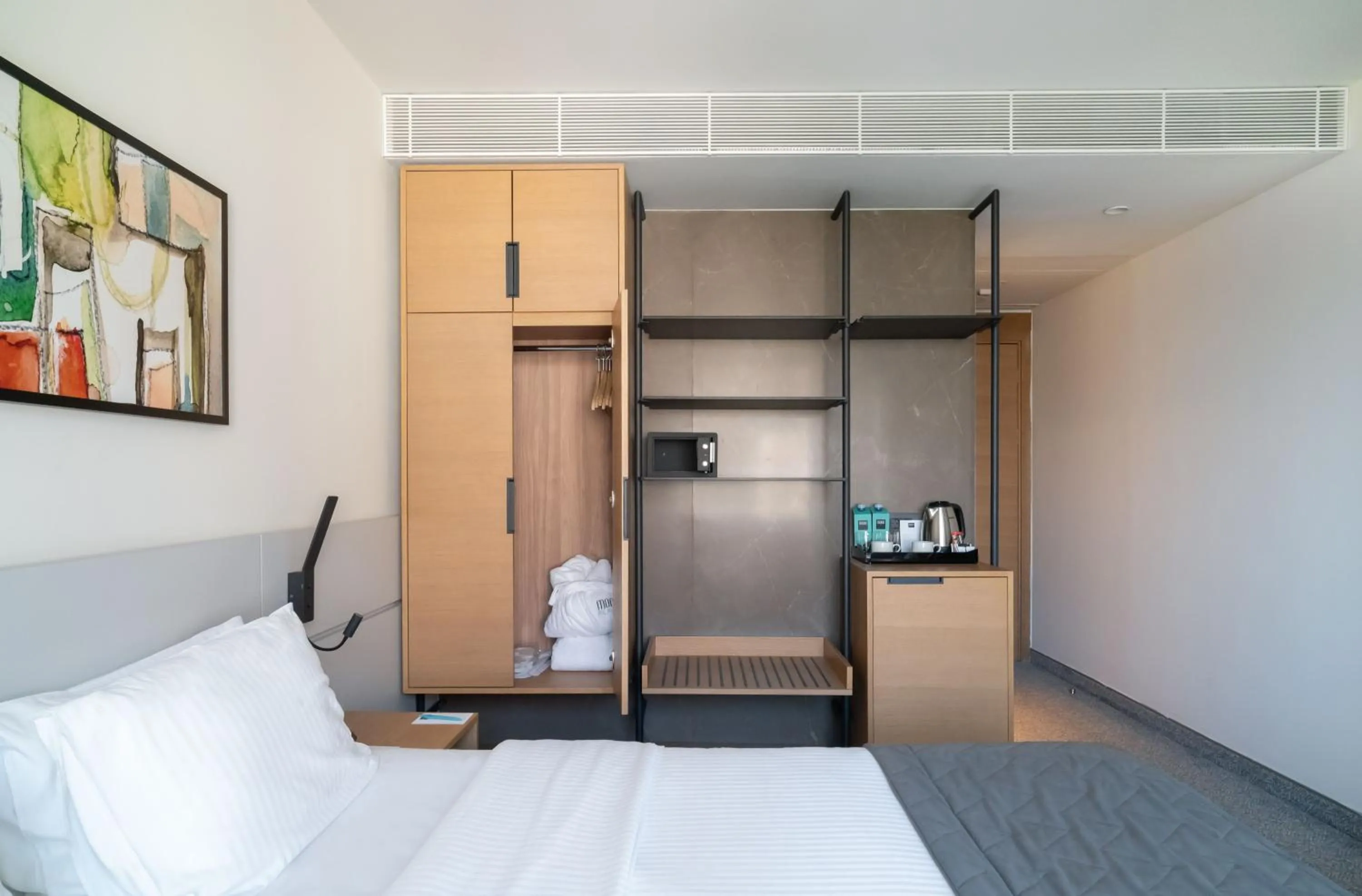 Photo of the whole room, Bed in Hotel Mona Plaza