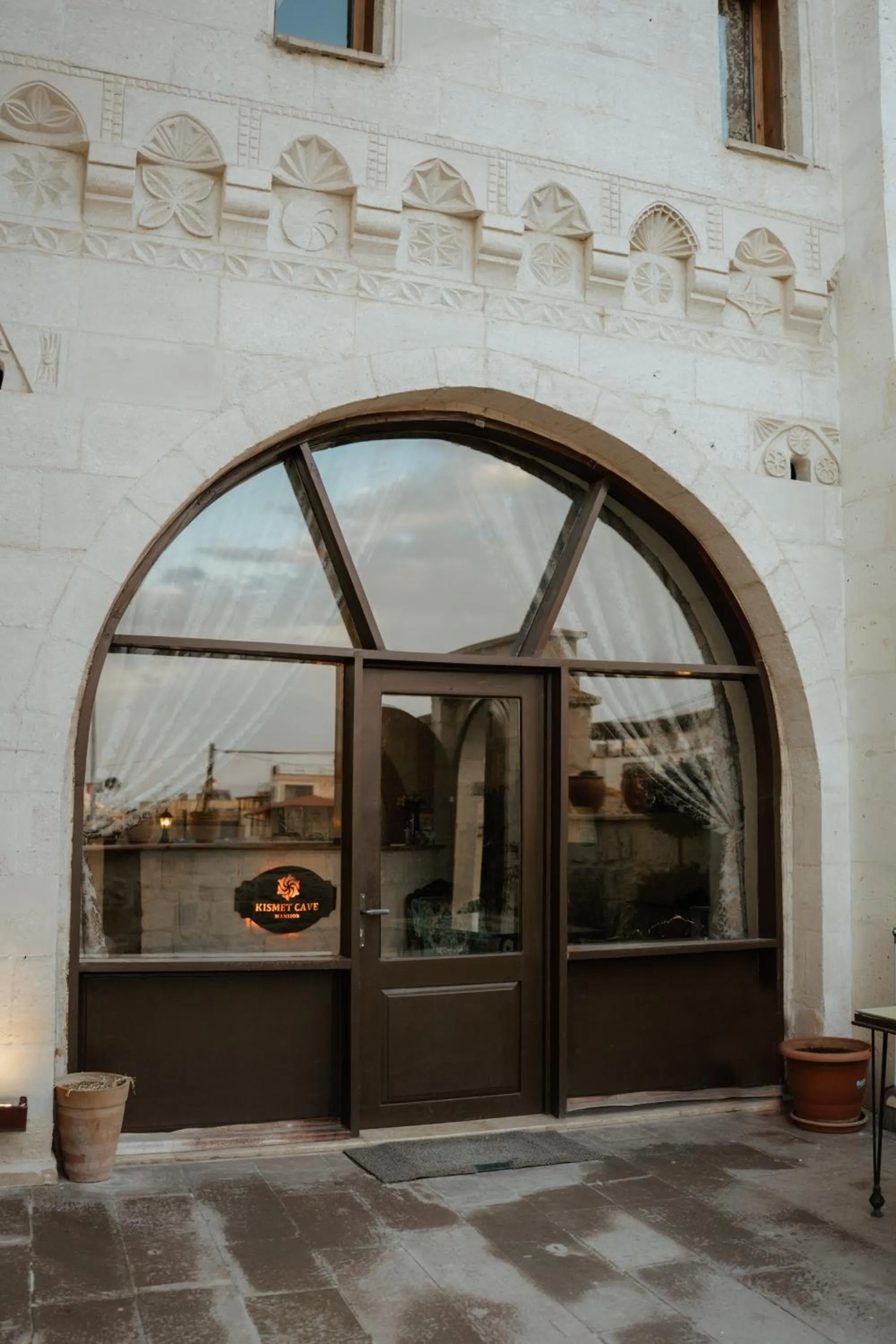 Property building in Kismet Cave Mansion