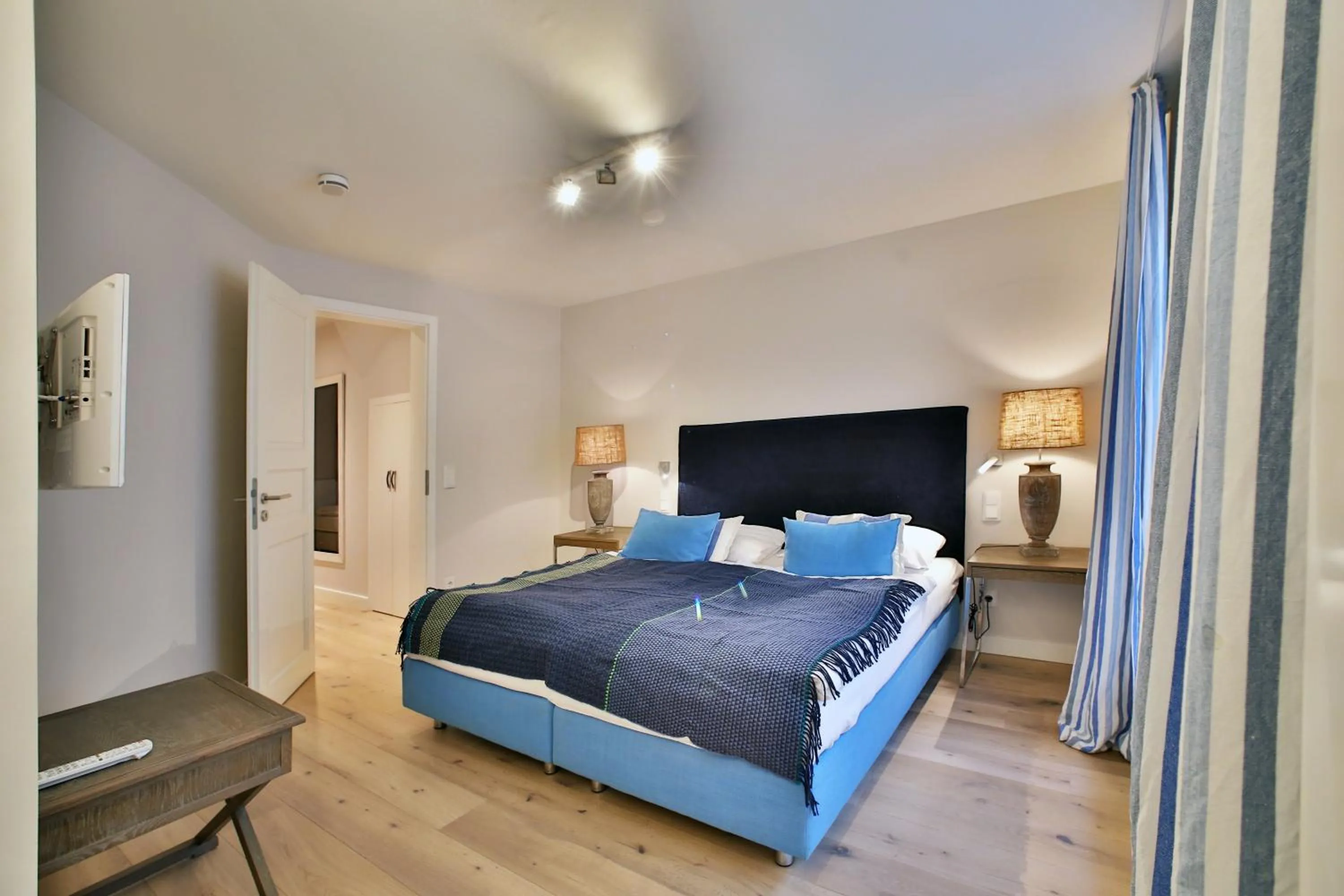 Bed in Apartmenthaus Budersandstraße 53