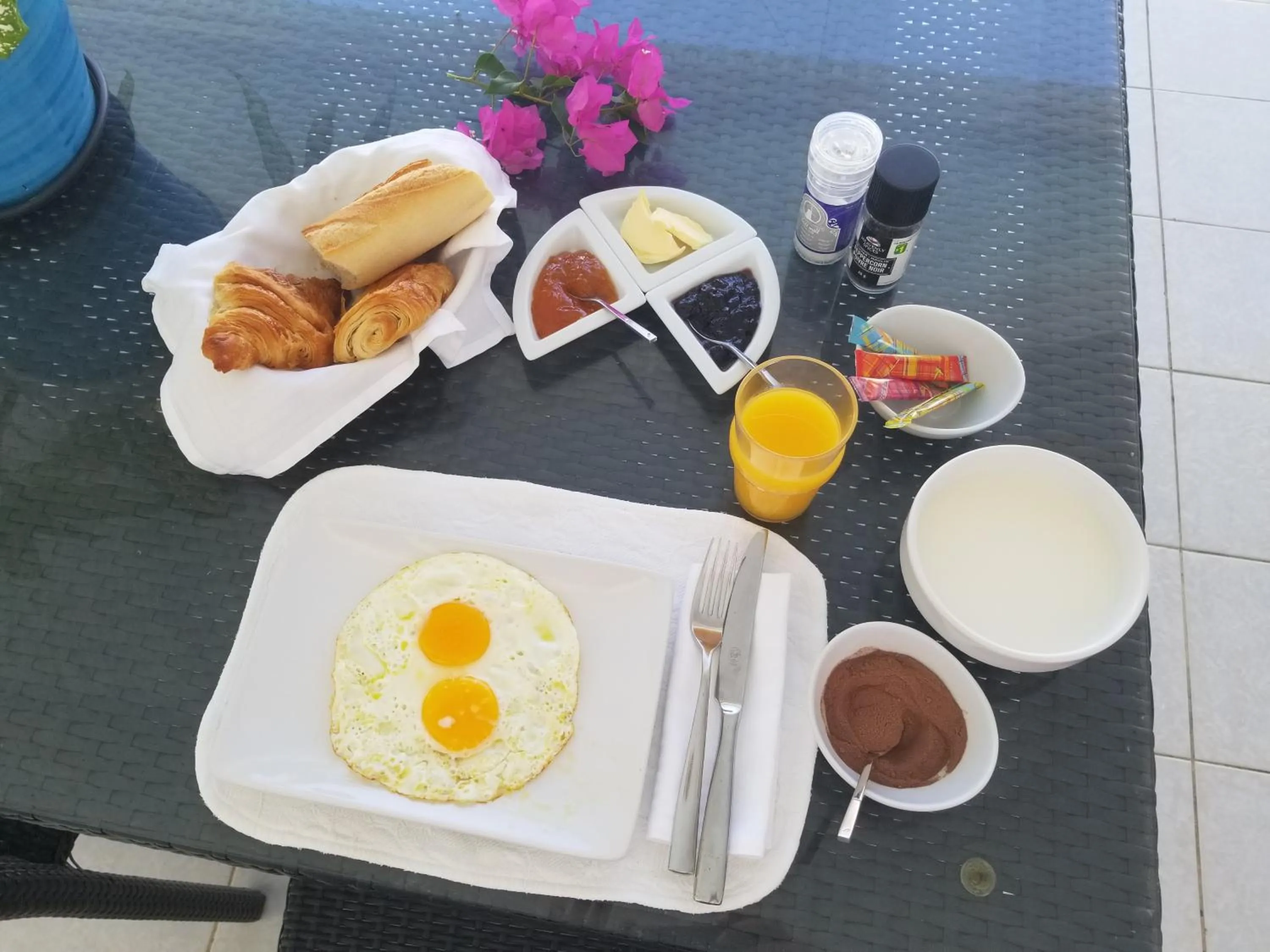 Food and drinks in Ma Chambre d’Hôte