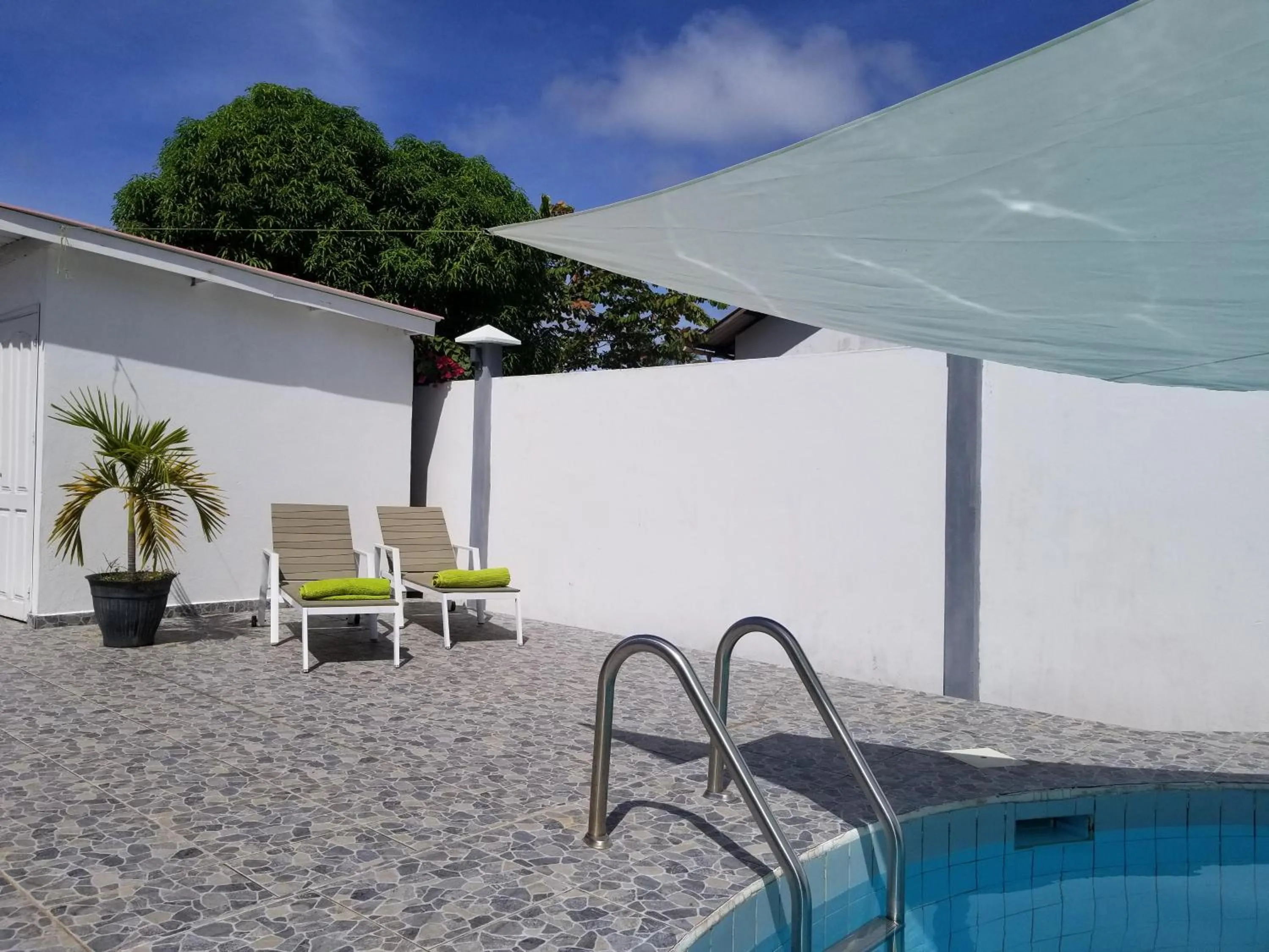 Day in Ma Chambre d’Hôte