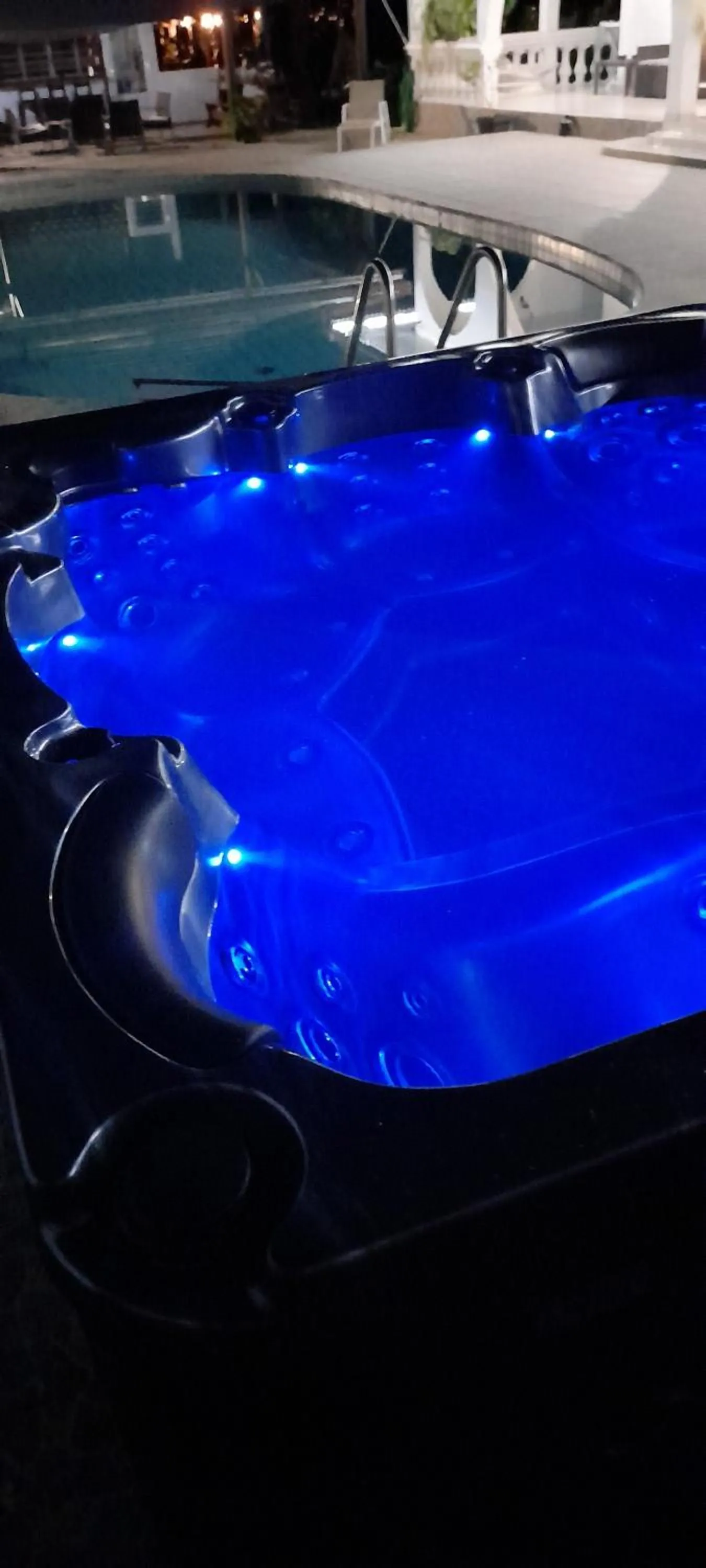 Hot Tub in Ma Chambre d’Hôte