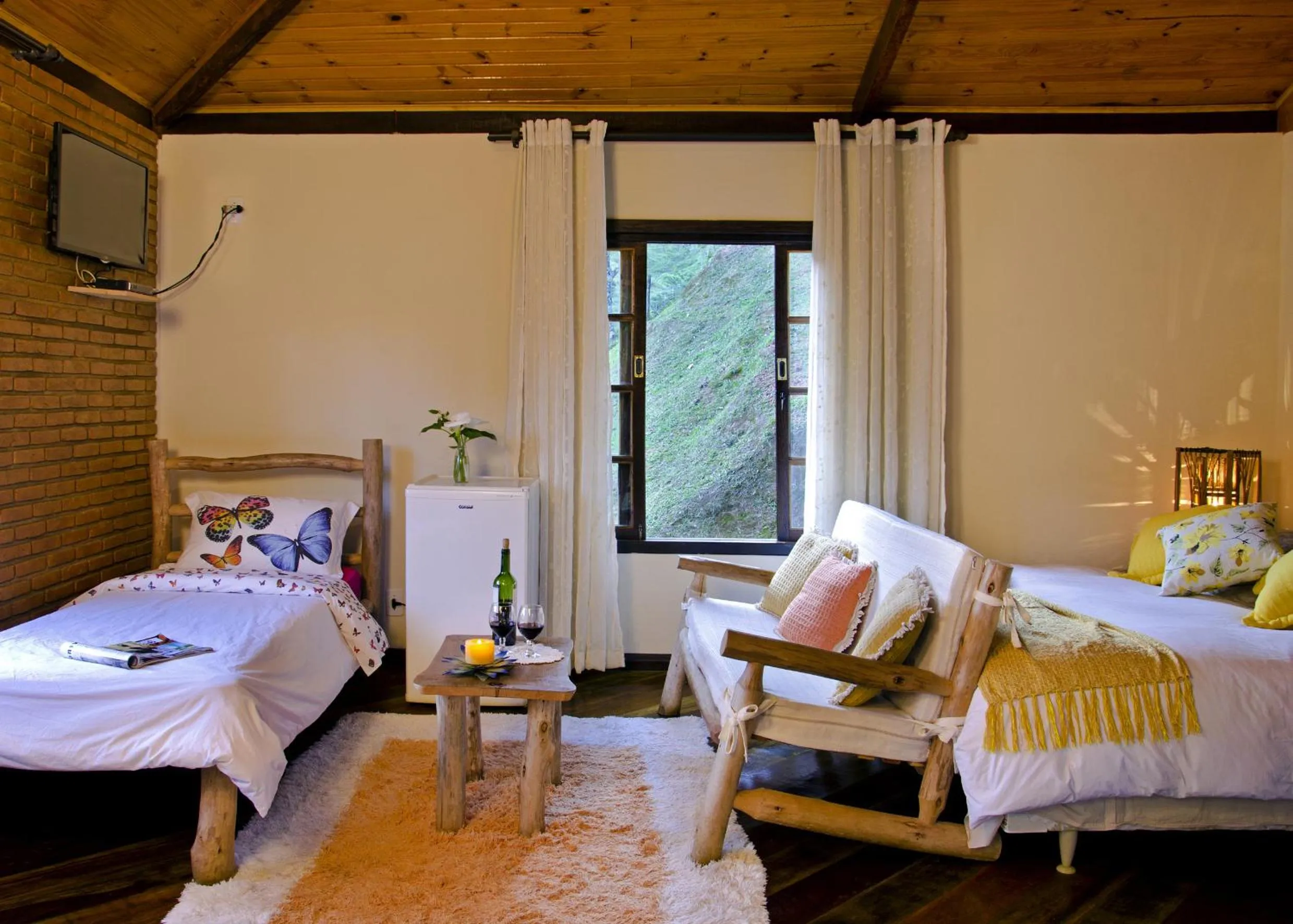 Bed in Pousada da Gruta