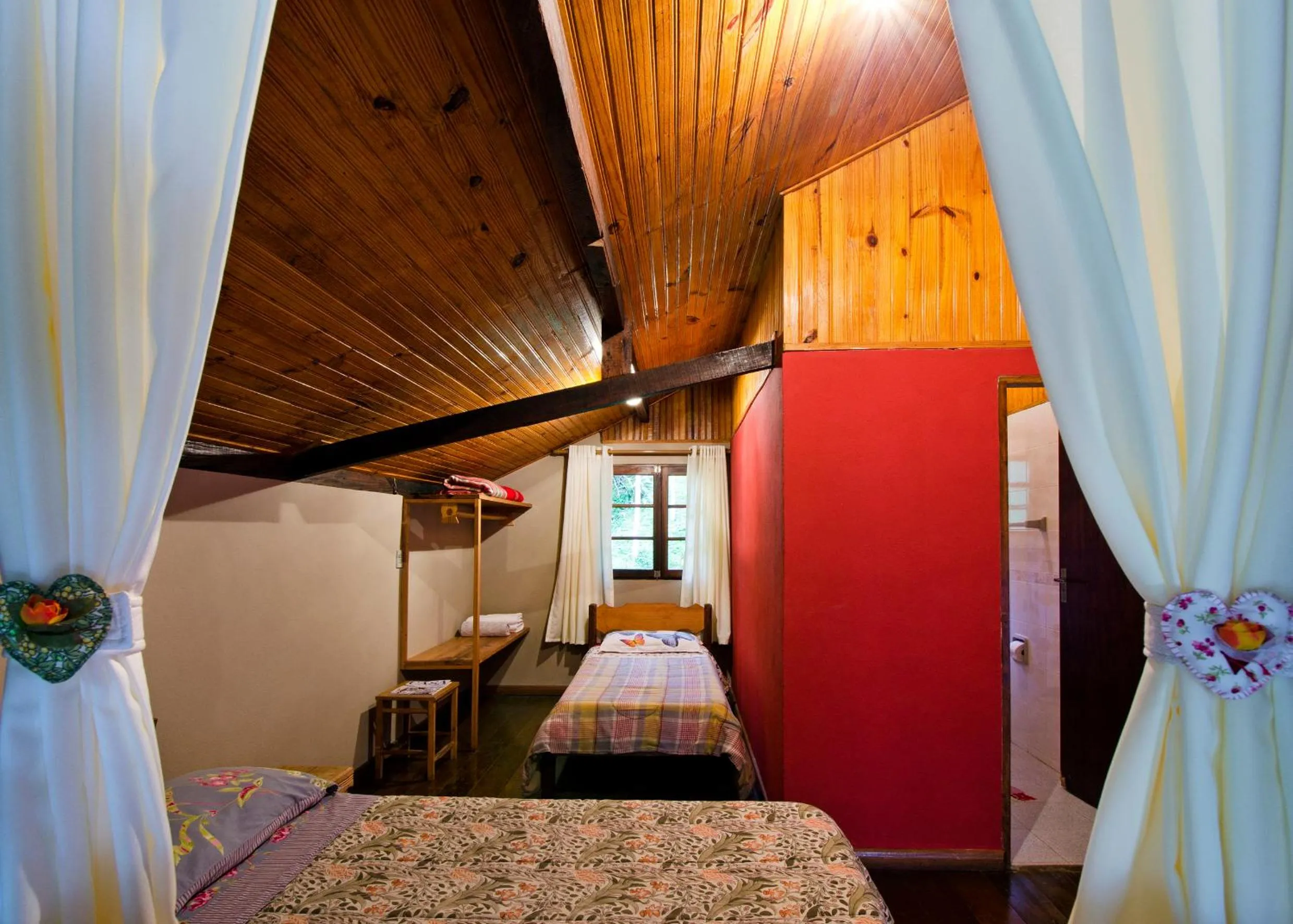 Bed in Pousada da Gruta