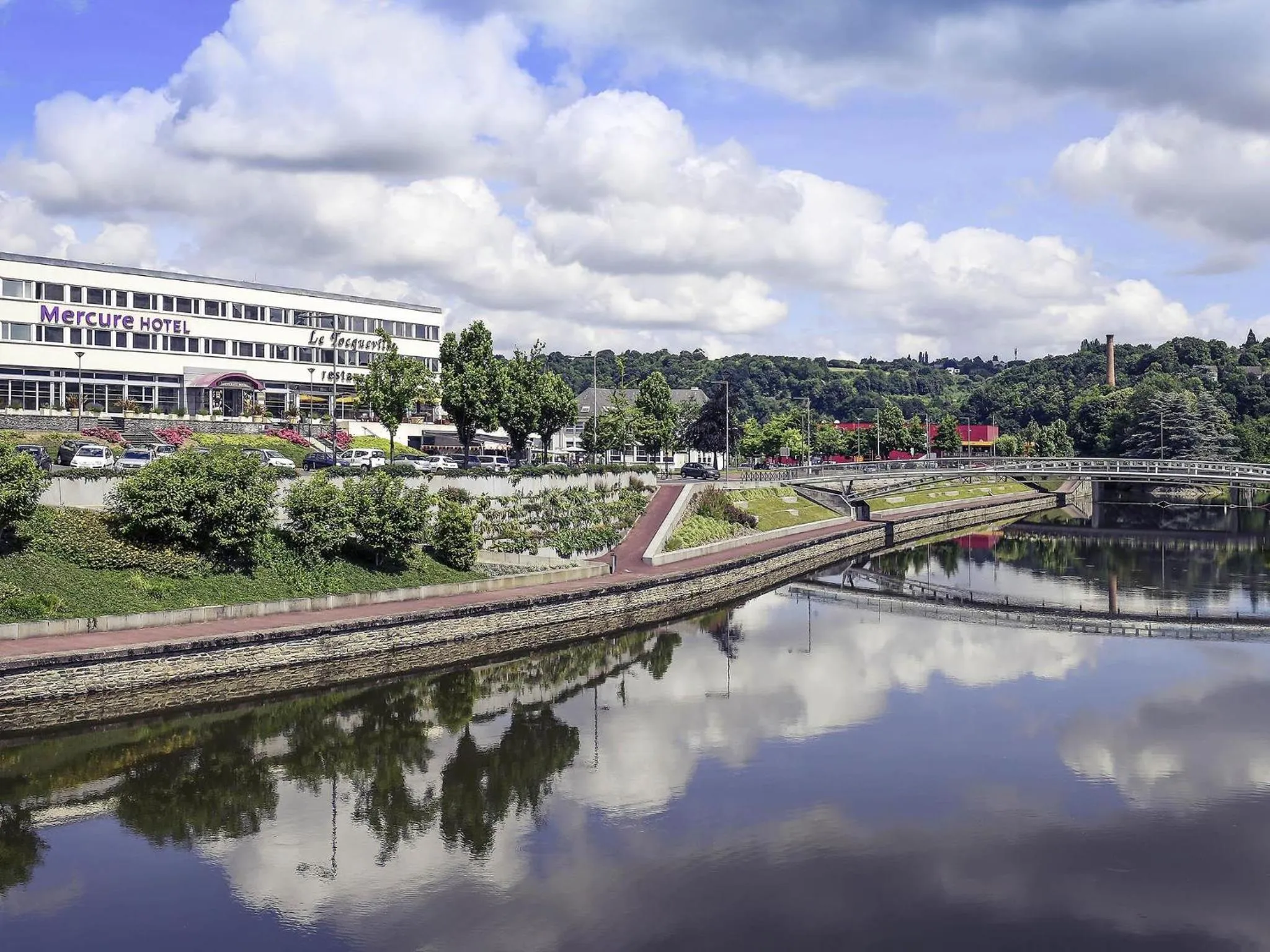 Property building in Mercure Saint Lô Centre