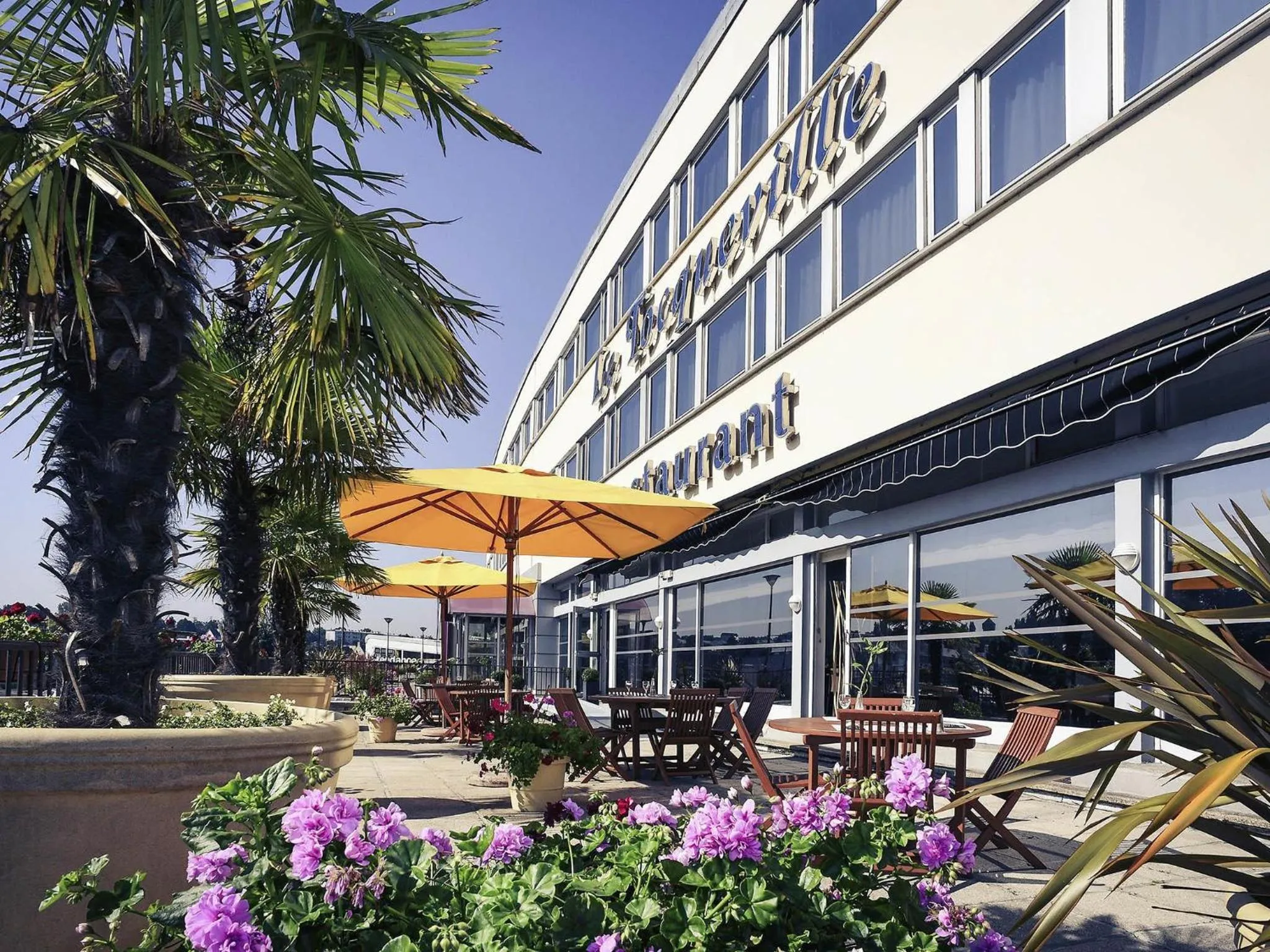 Restaurant/places to eat in Mercure Saint Lô Centre