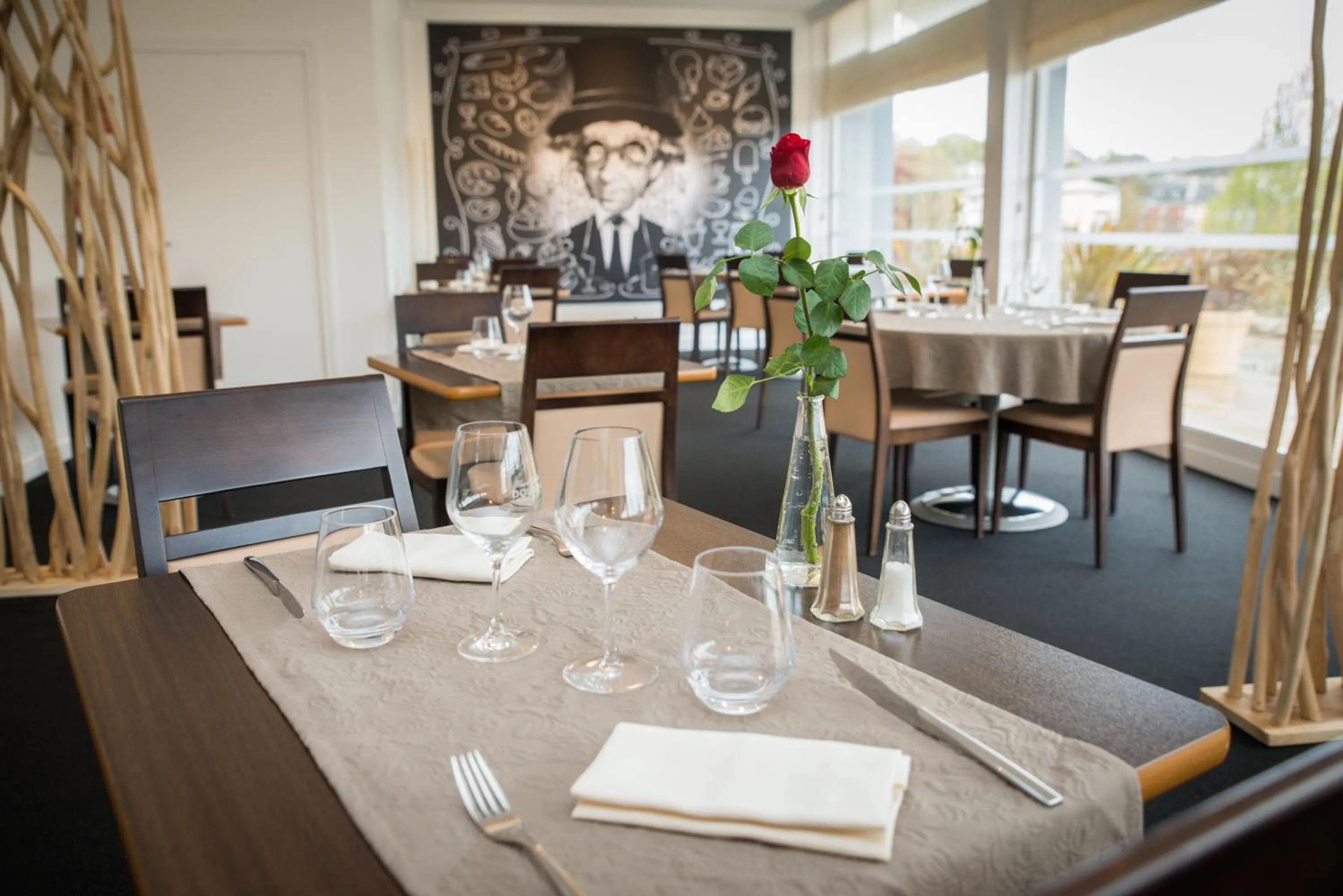 Restaurant/places to eat in Mercure Saint Lô Centre