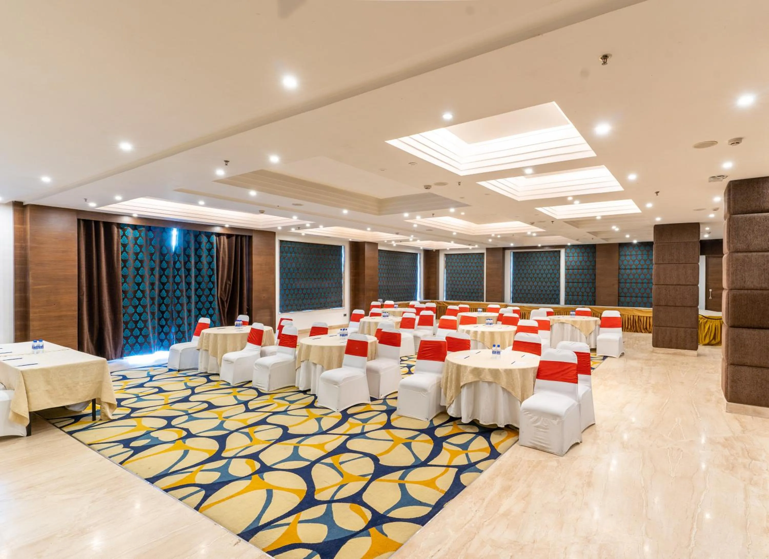Banquet/Function facilities in Marigold Sarovar Portico Shimla