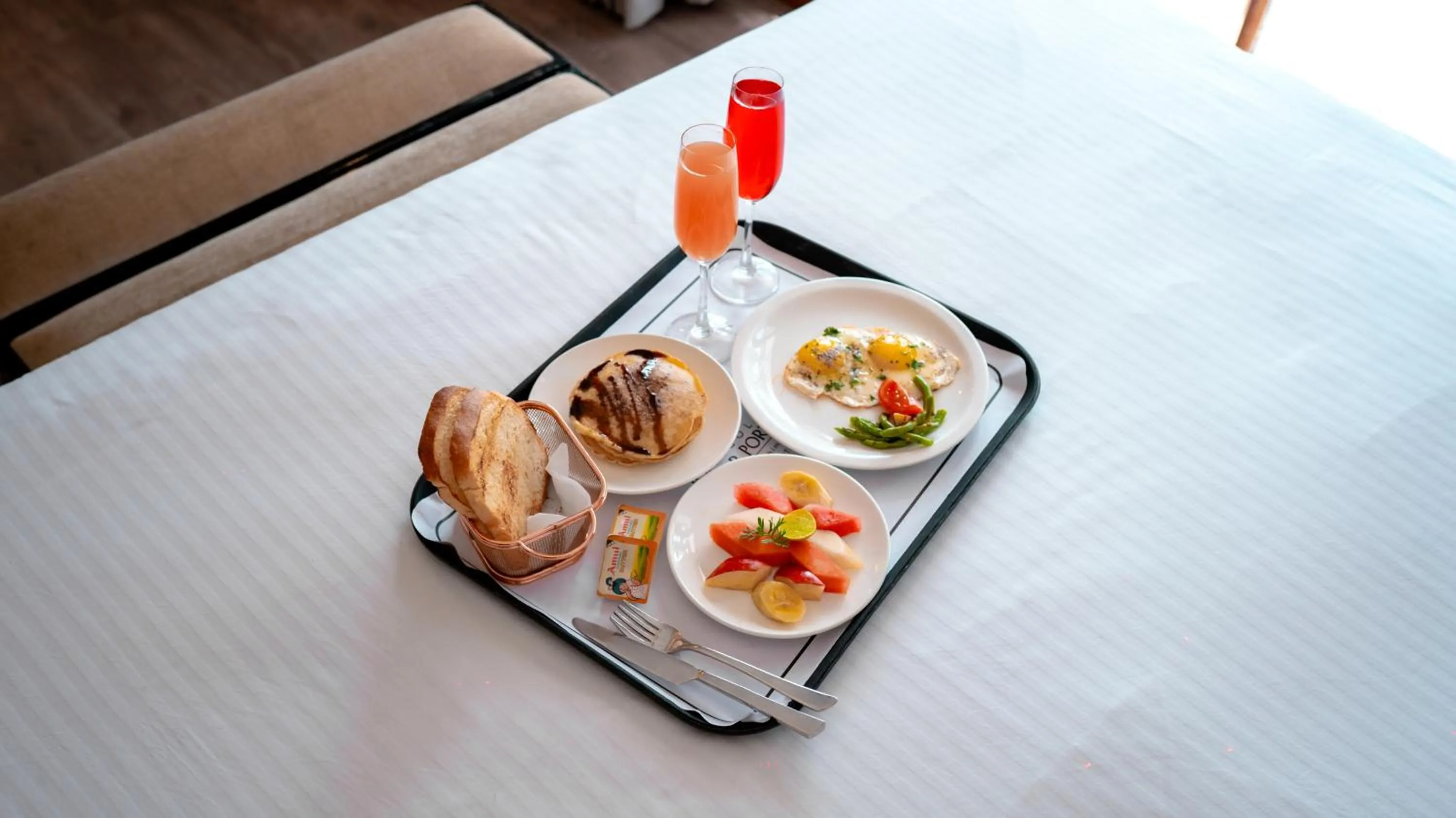 Continental breakfast in Marigold Sarovar Portico Shimla