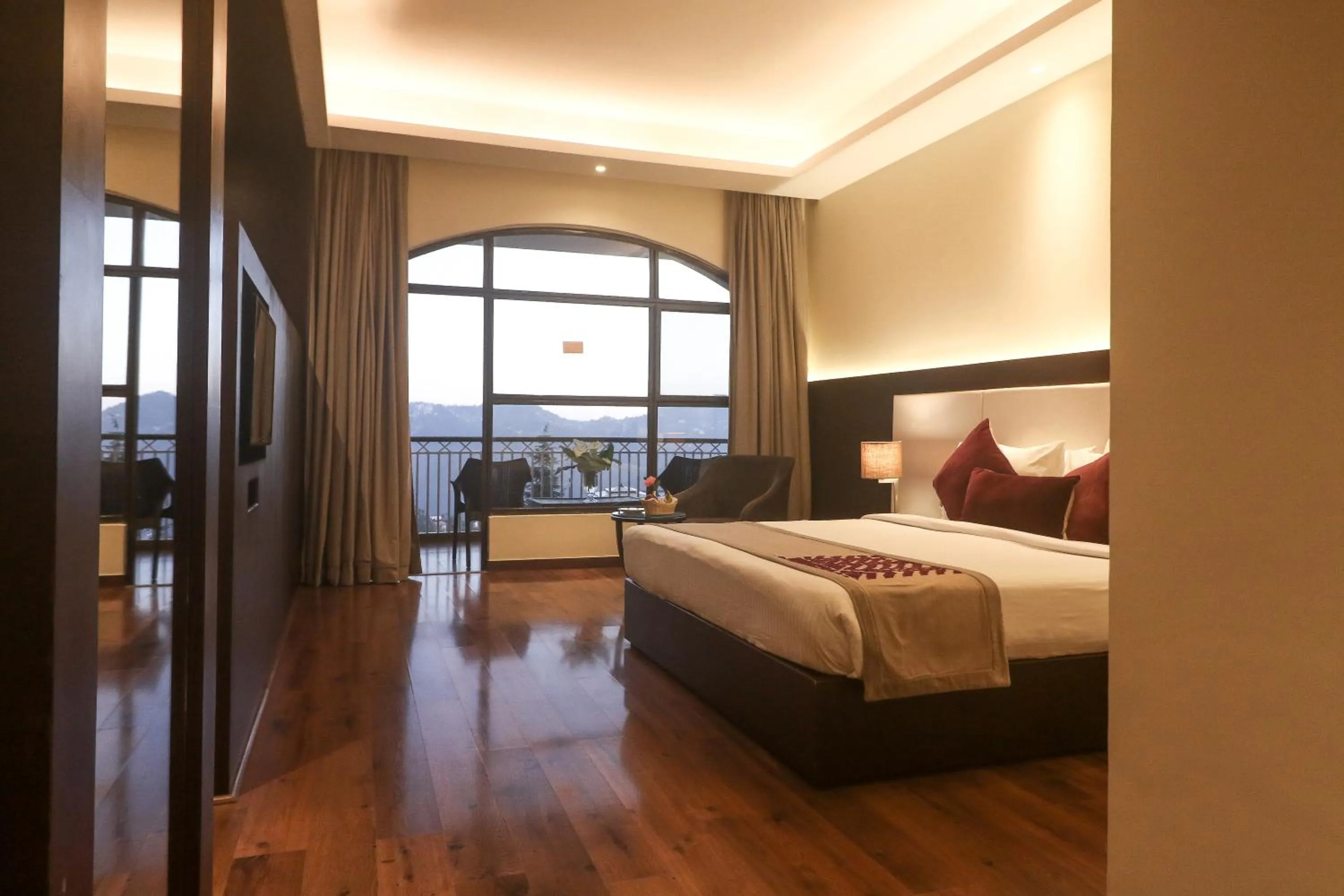 Bedroom, Bed in Marigold Sarovar Portico Shimla
