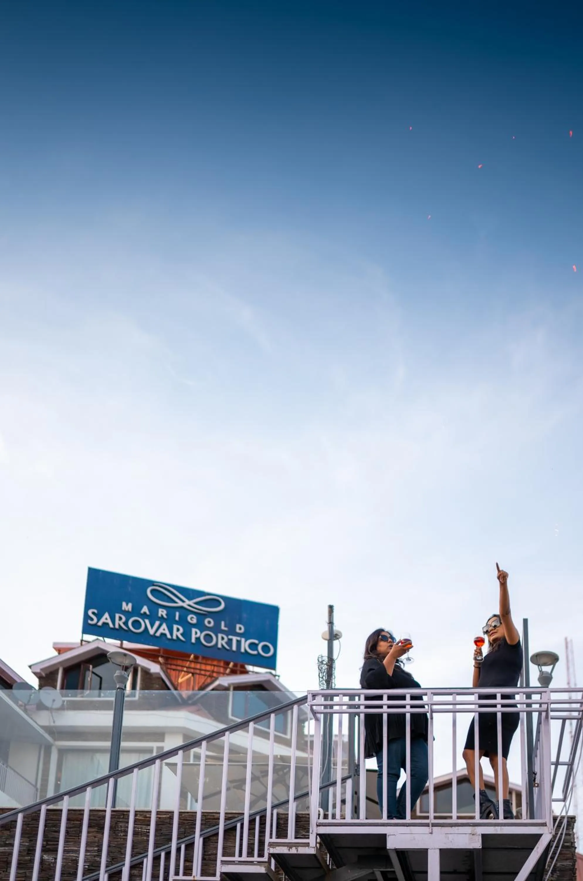 Restaurant/places to eat in Marigold Sarovar Portico Shimla