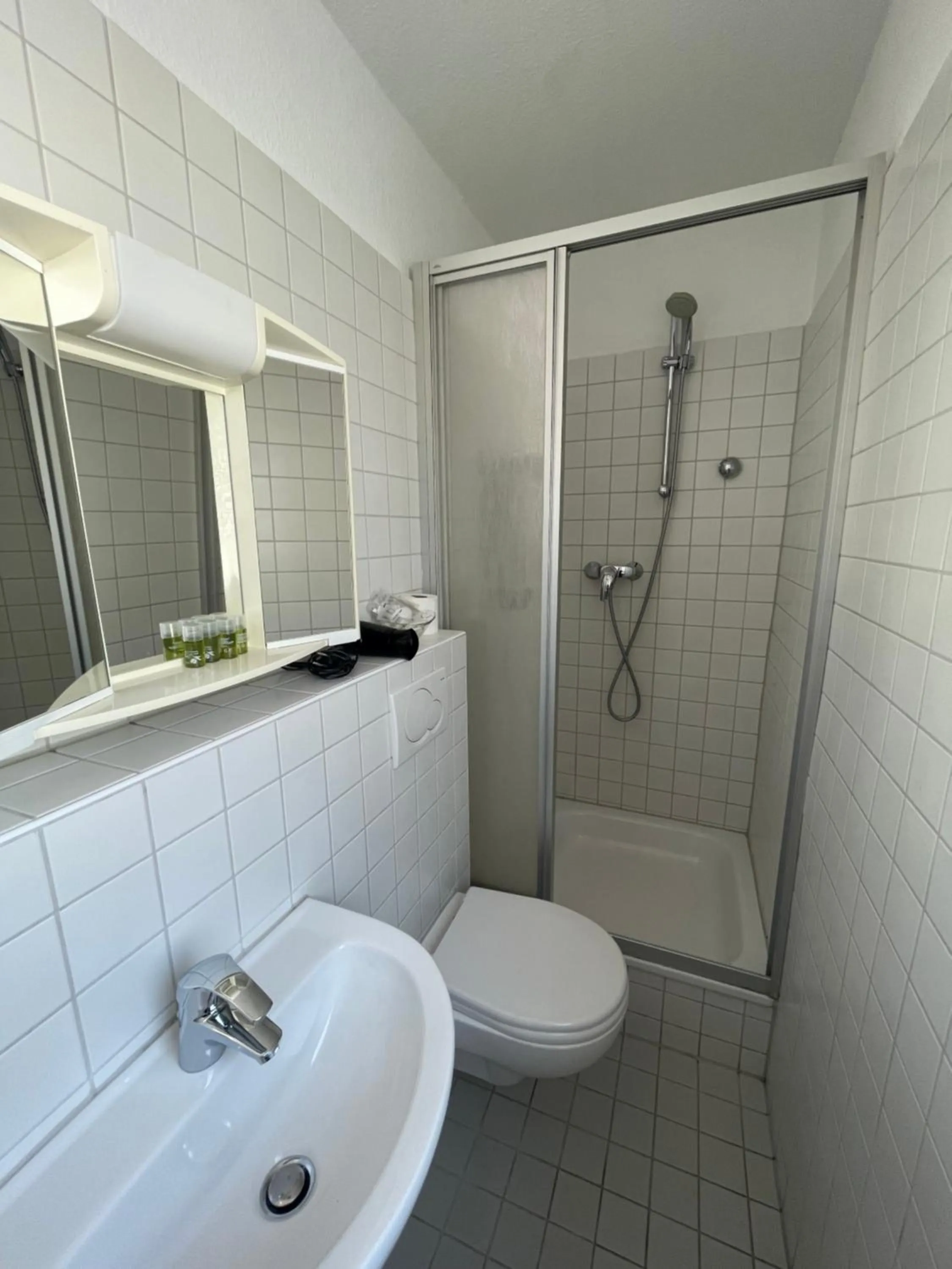Bathroom in City-Pension-Dortmund