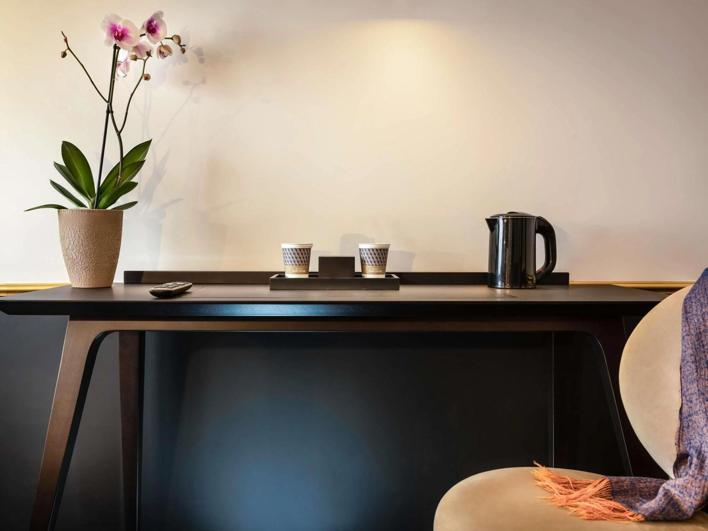 Bedroom in Mercure Versailles Paris Ouest