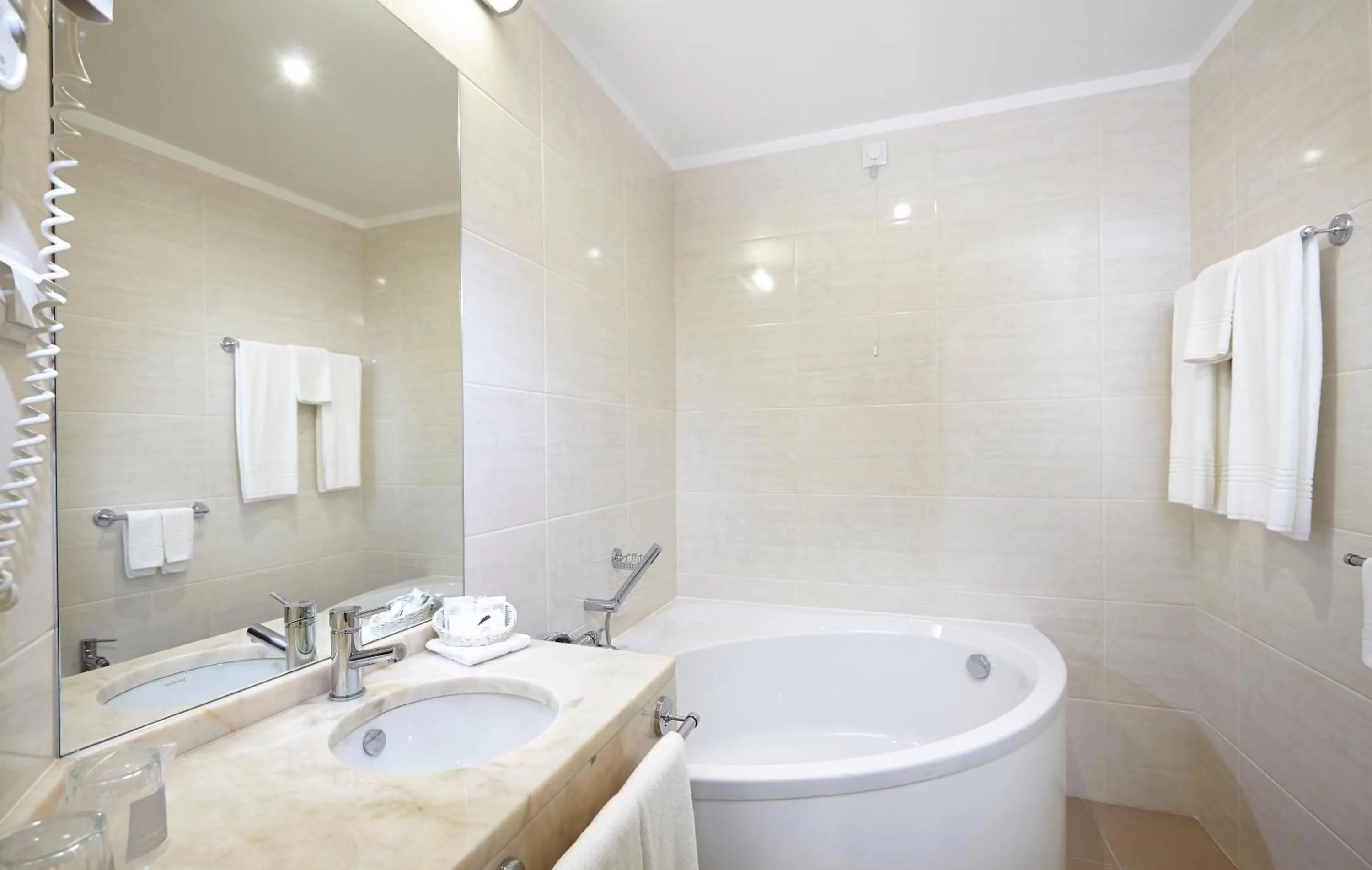 Bathroom in Hotel Madeira