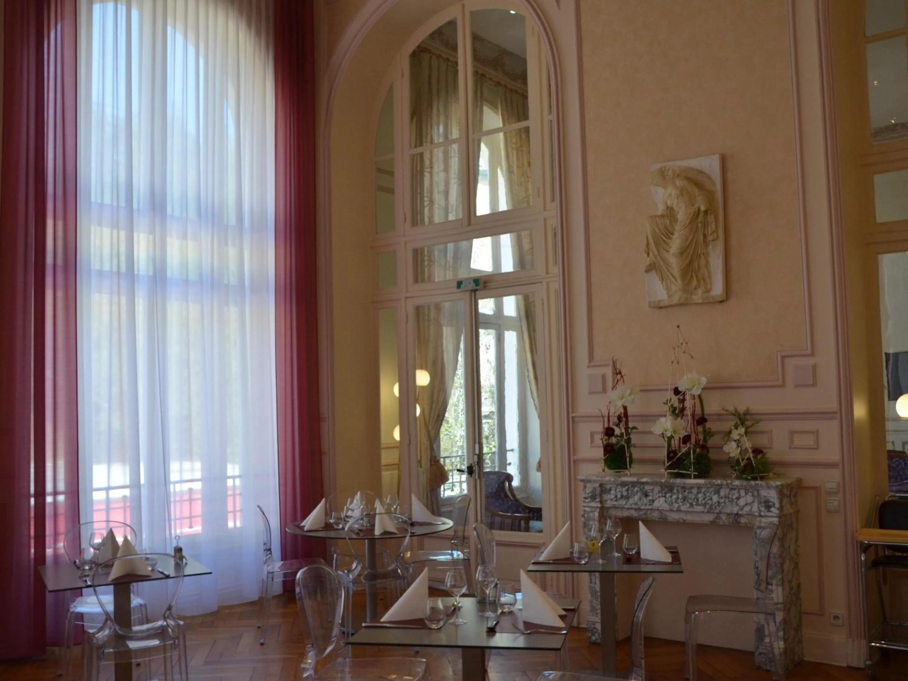 Breakfast in Hôtel Mercure Saint-Nectaire Spa & Bien-être