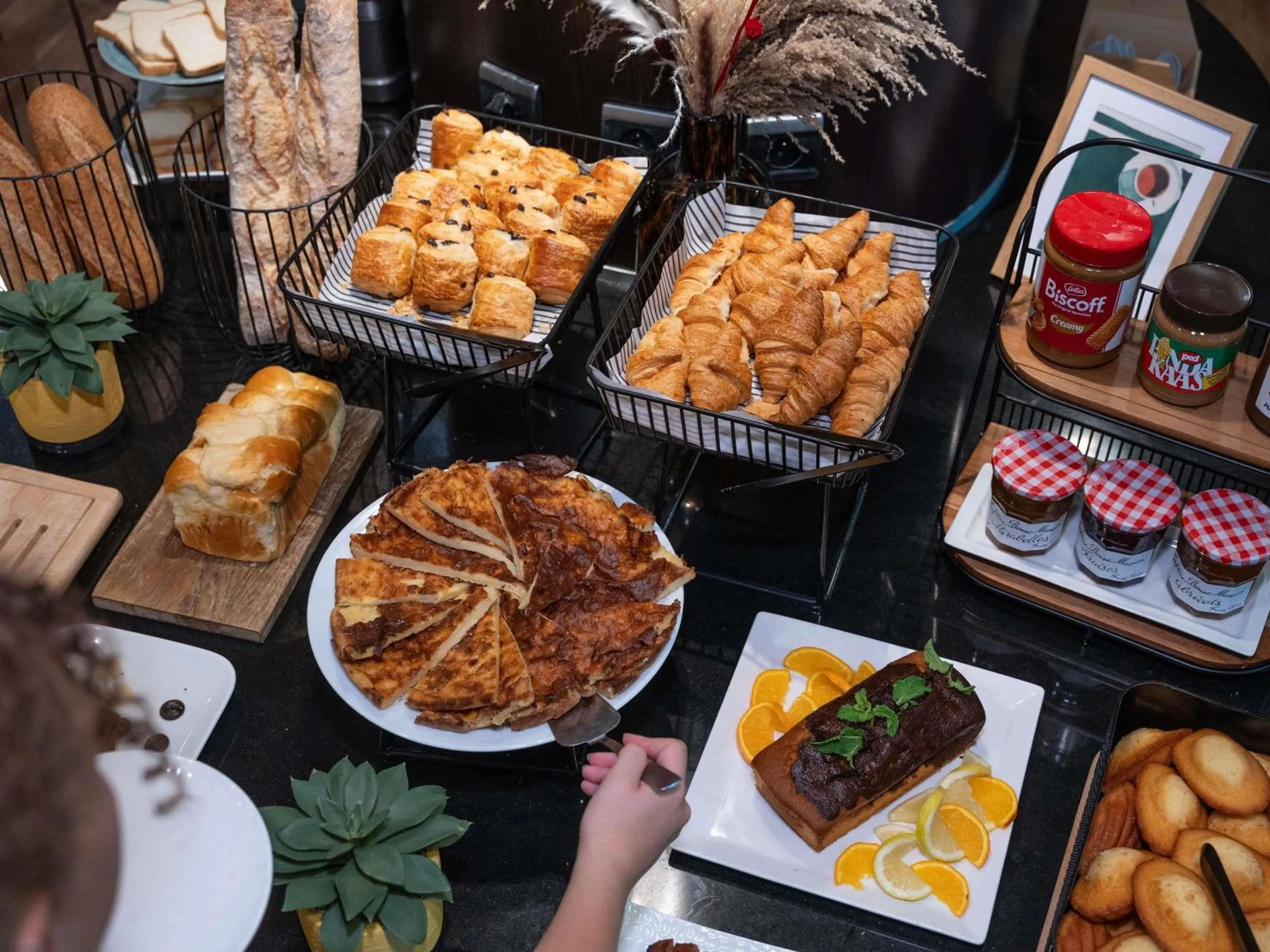 Breakfast in Mercure Besancon Parc Micaud - Hotel & Bar