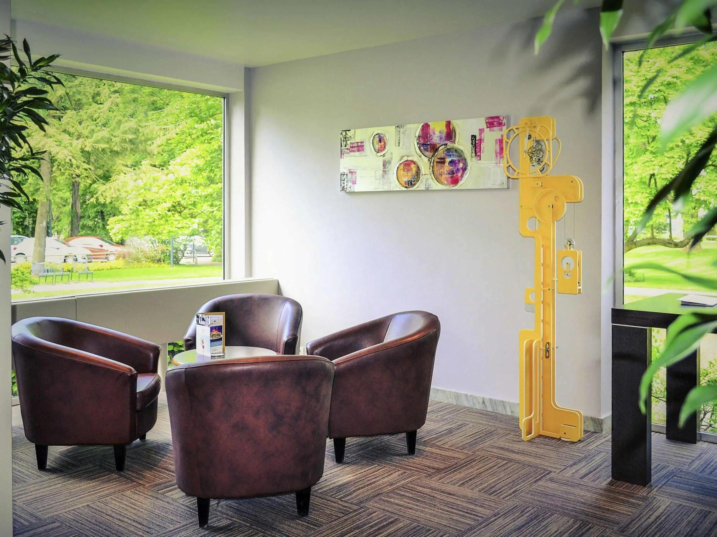 Lounge or bar in Mercure Besancon Parc Micaud - Hotel & Bar