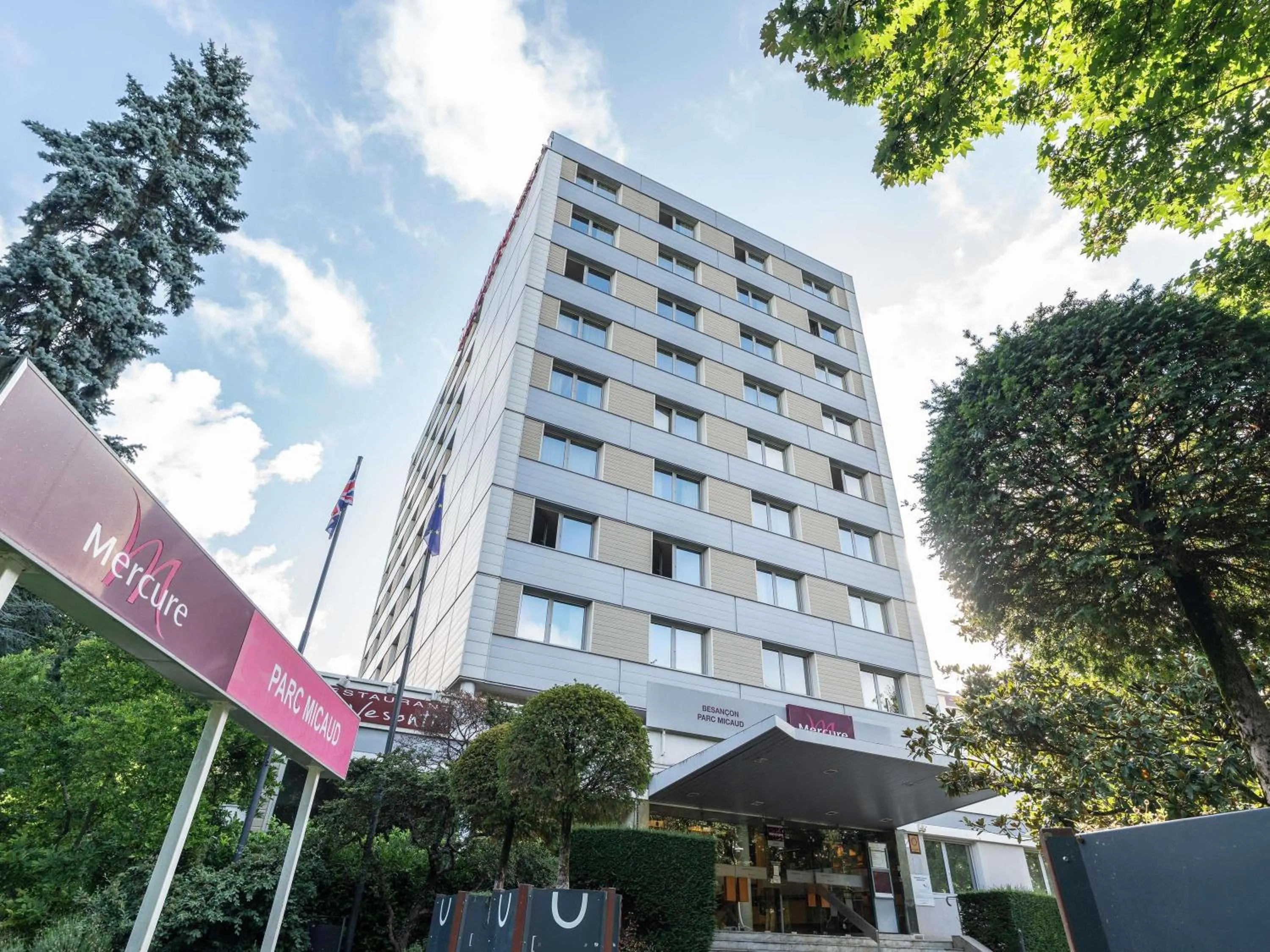 Property building in Mercure Besancon Parc Micaud - Hotel & Bar