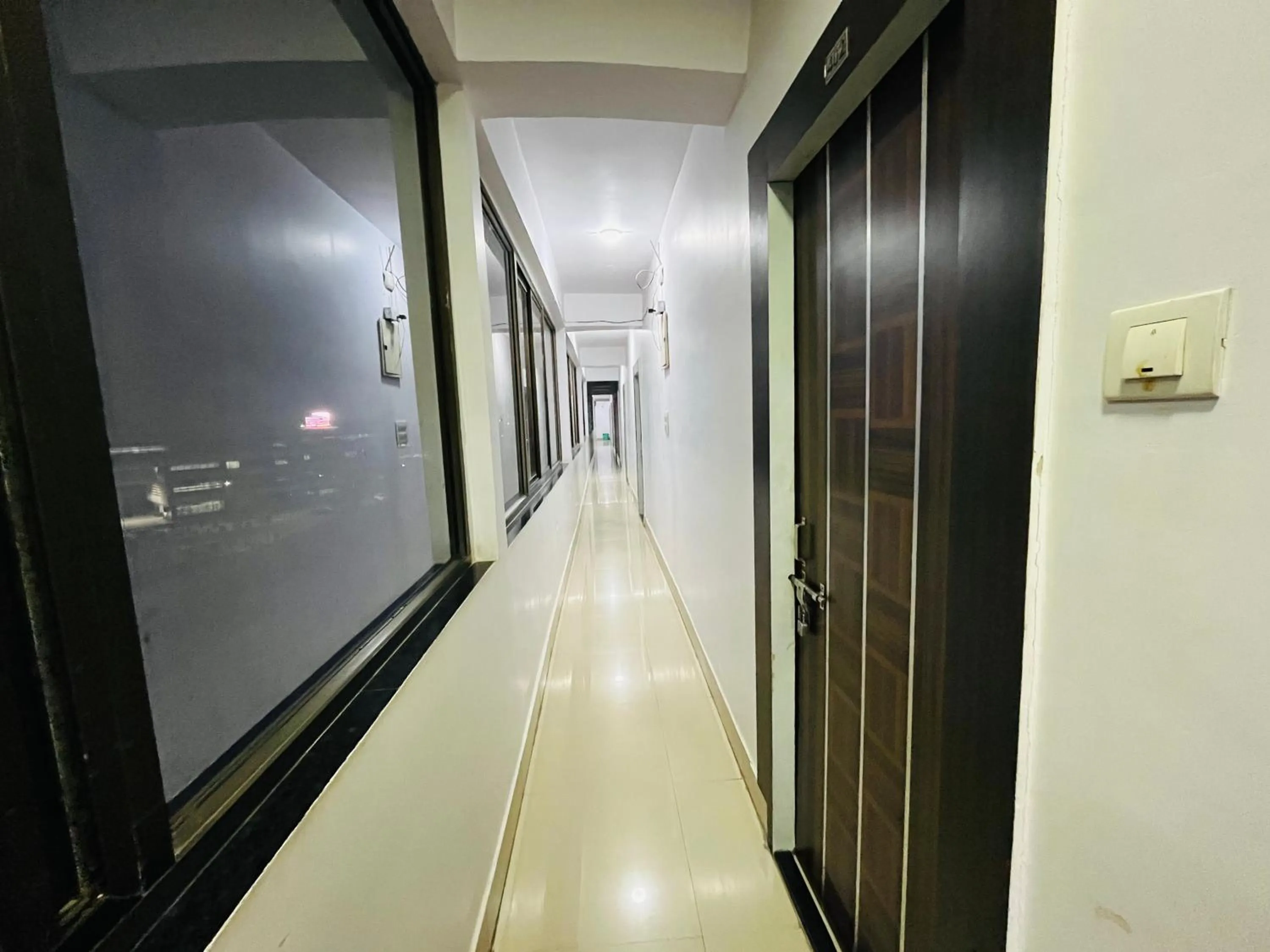 Hotel Mani International