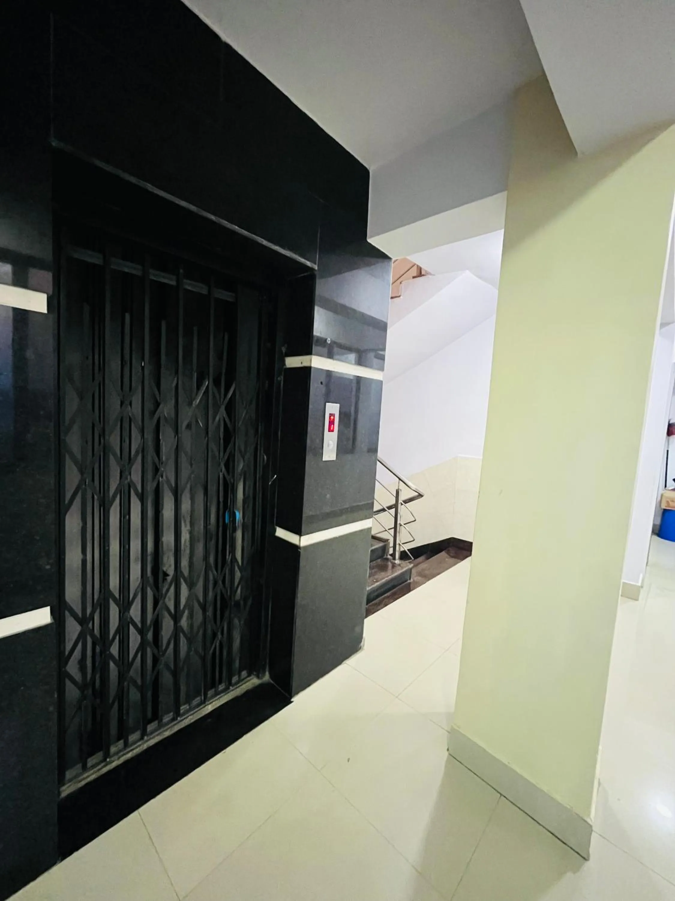 Area and facilities in Hotel Mani International