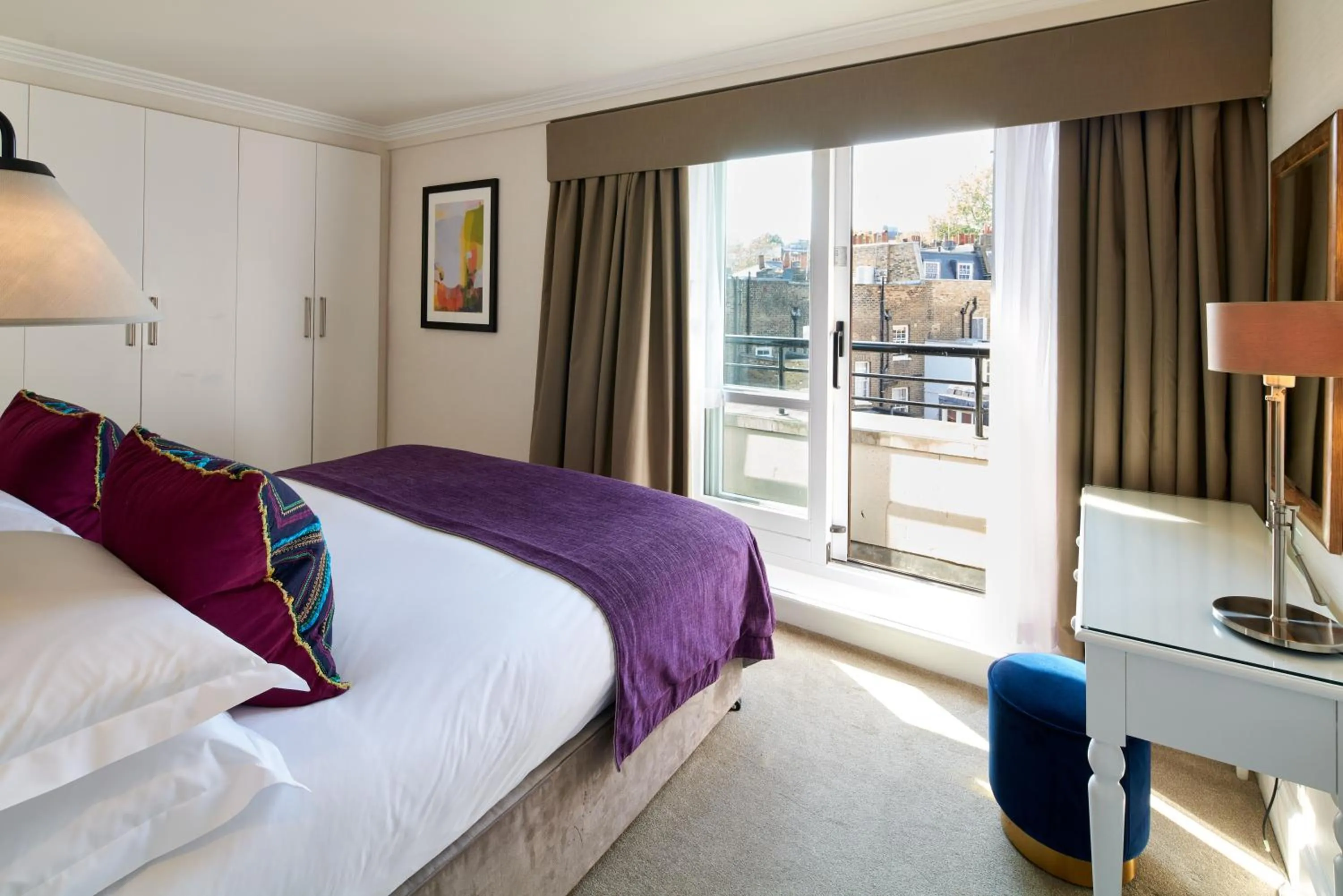 Bedroom, Bed in Cheval Knightsbridge