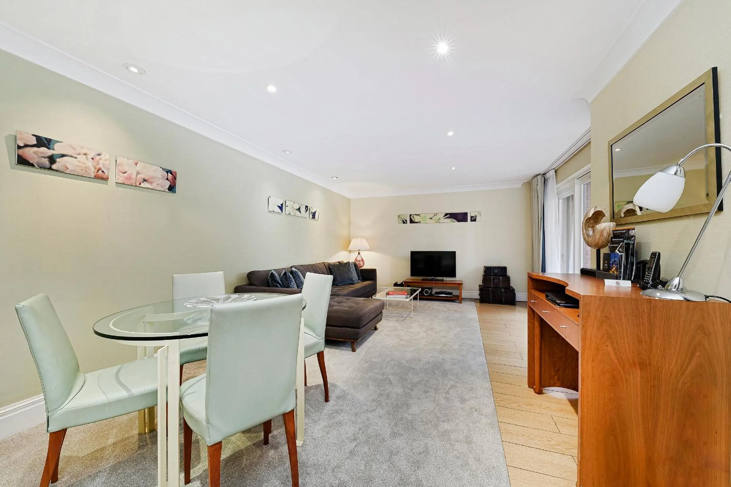 Living room in Cheval Knightsbridge