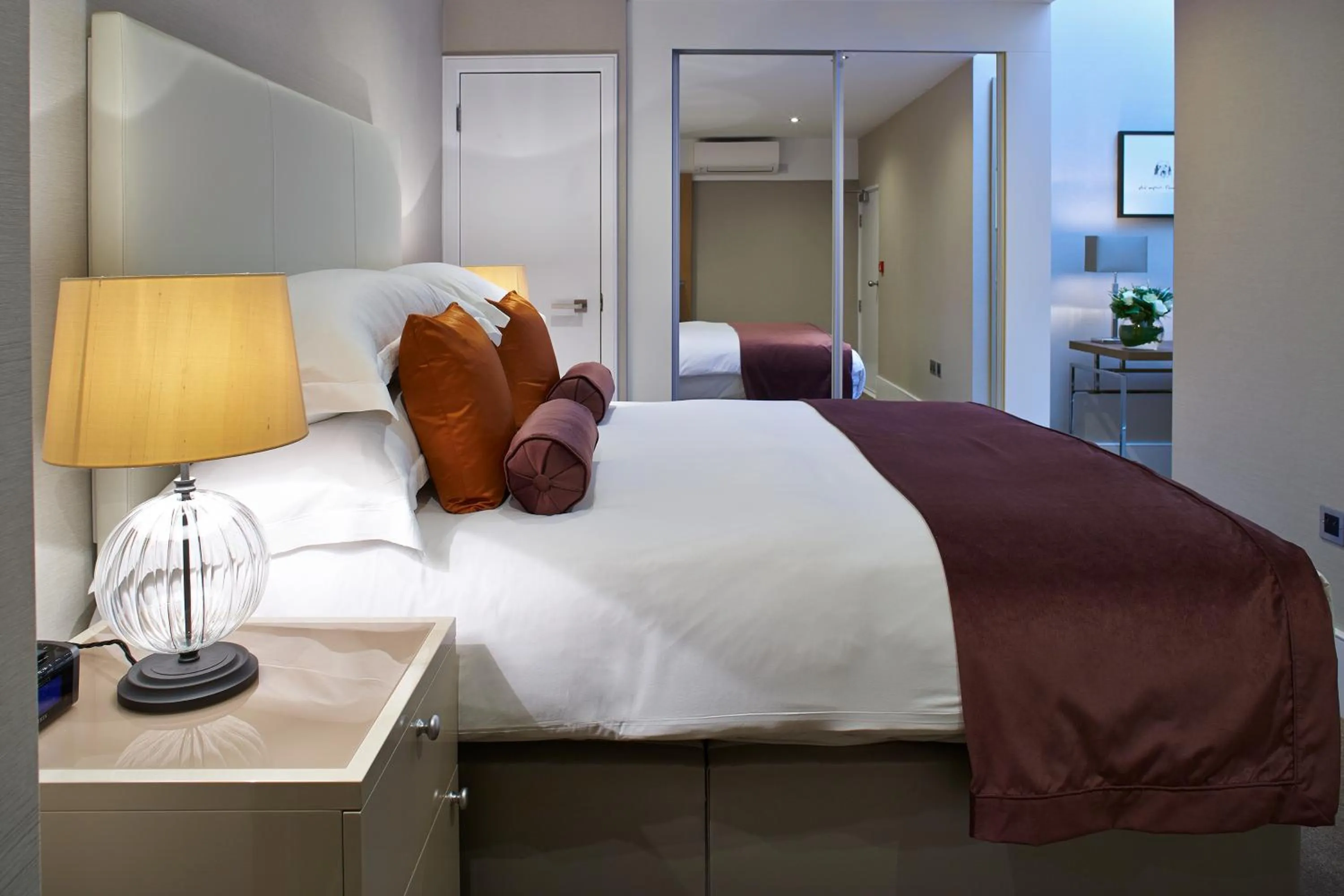 Bedroom, Bed in Cheval Knightsbridge