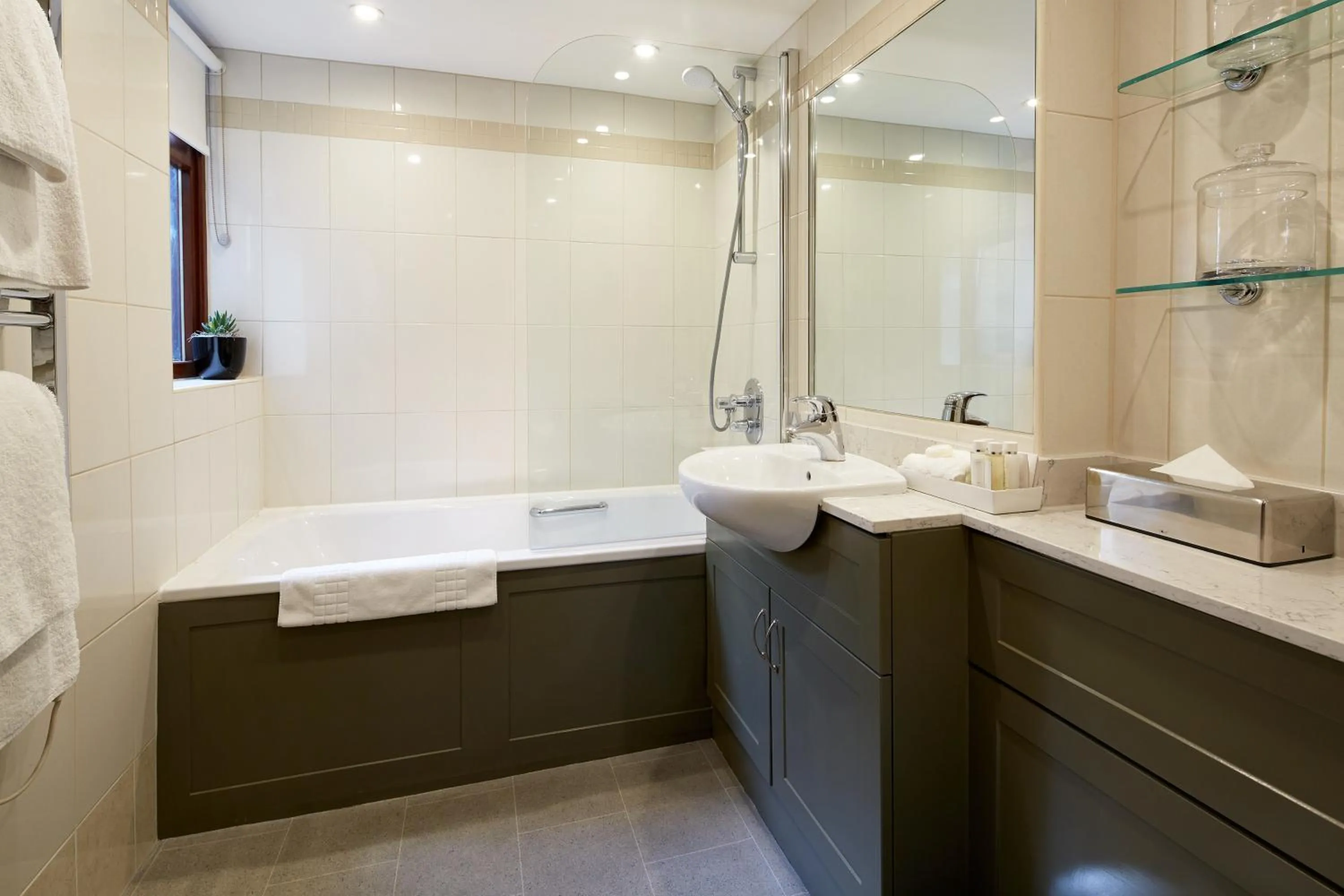 Shower in Cheval Knightsbridge