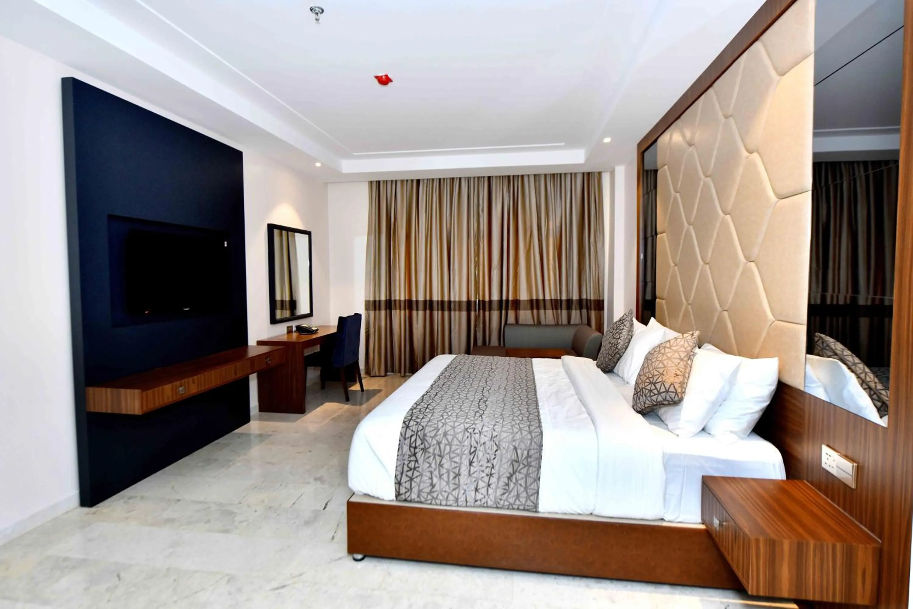 TV and multimedia in Be Inn Hotel